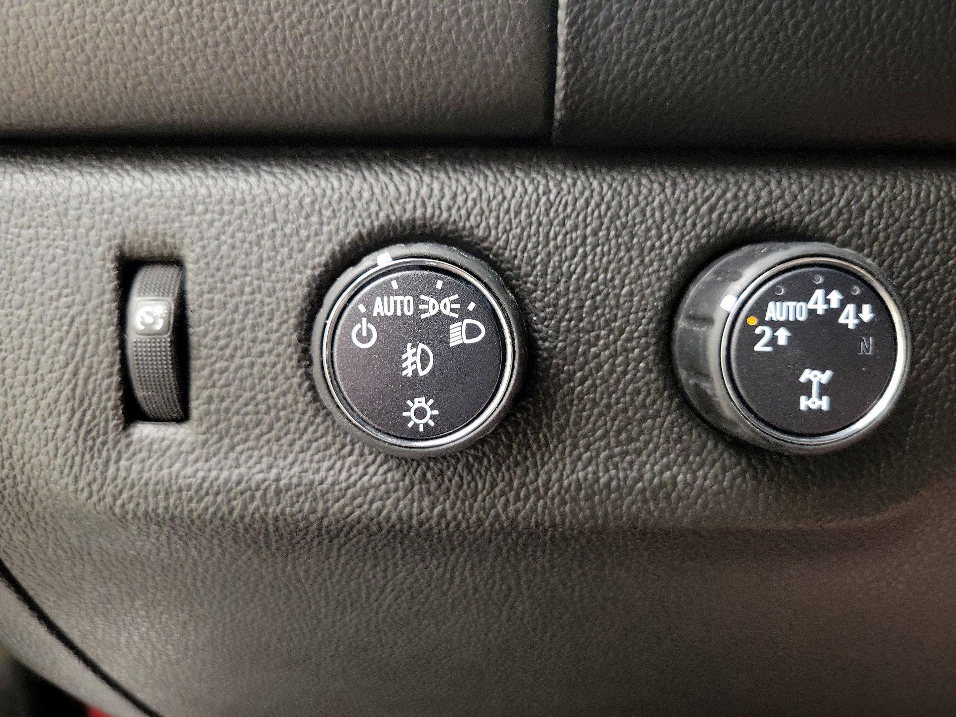 Thumbnail: 2018 GMC Canyon - 13