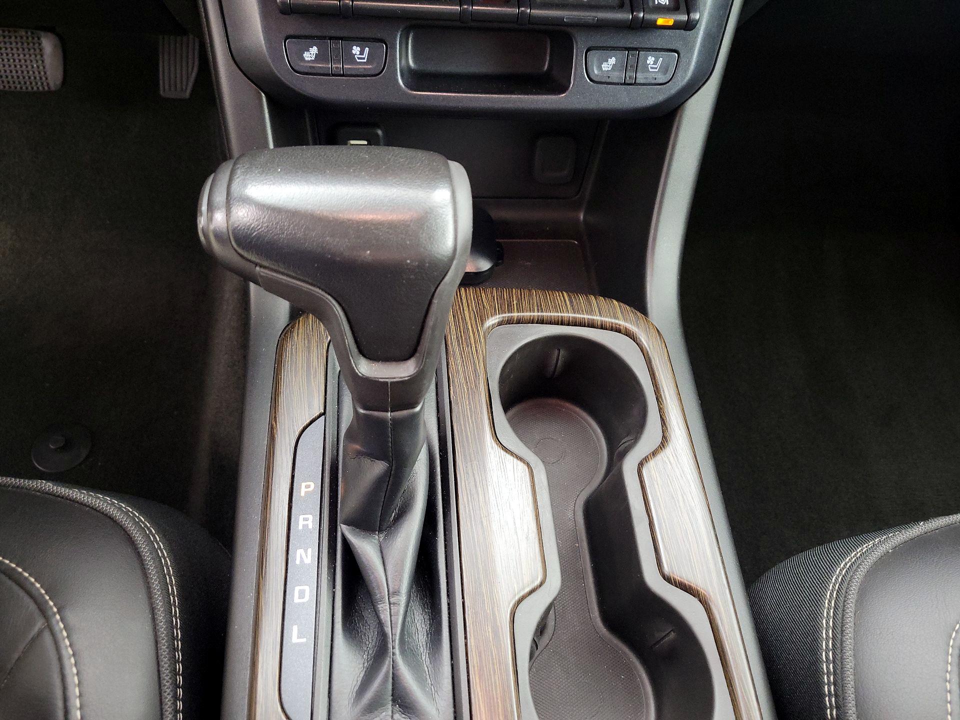 Thumbnail: 2018 GMC Canyon - 18