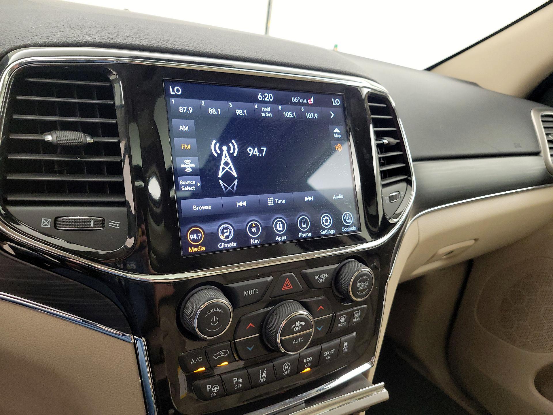 Thumbnail: 2021 Jeep Grand Cherokee - 14