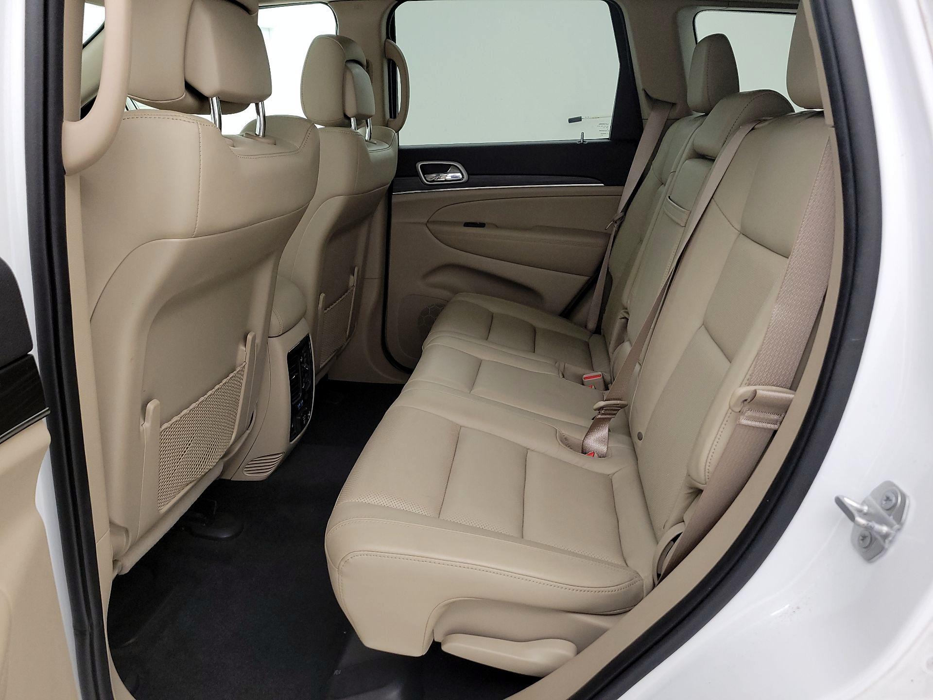 Thumbnail: 2021 Jeep Grand Cherokee - 19