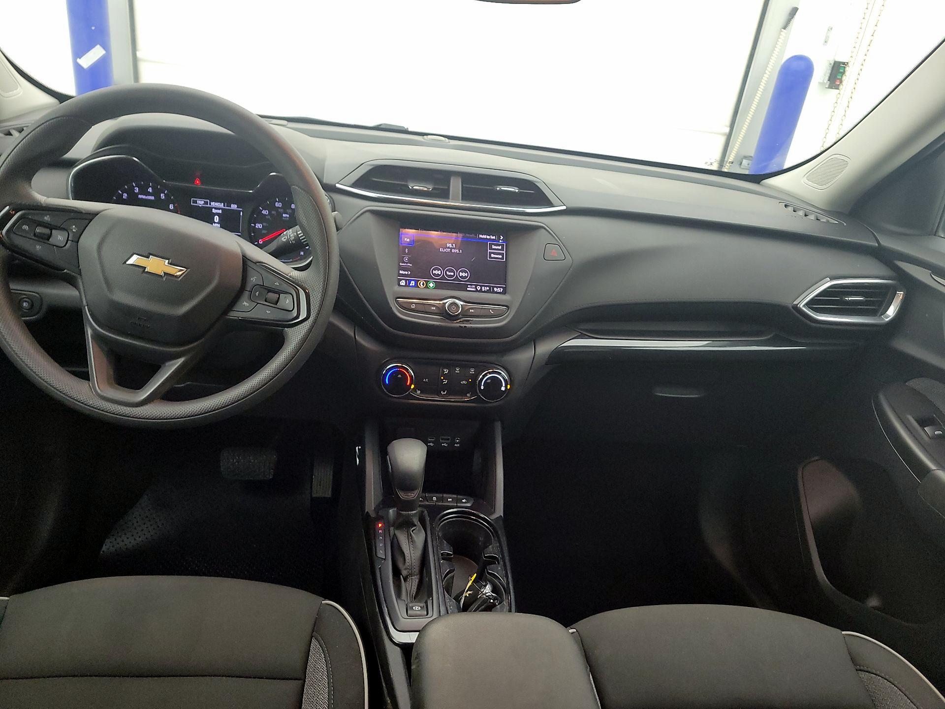 Thumbnail: 2023 Chevrolet TrailBlazer - 9