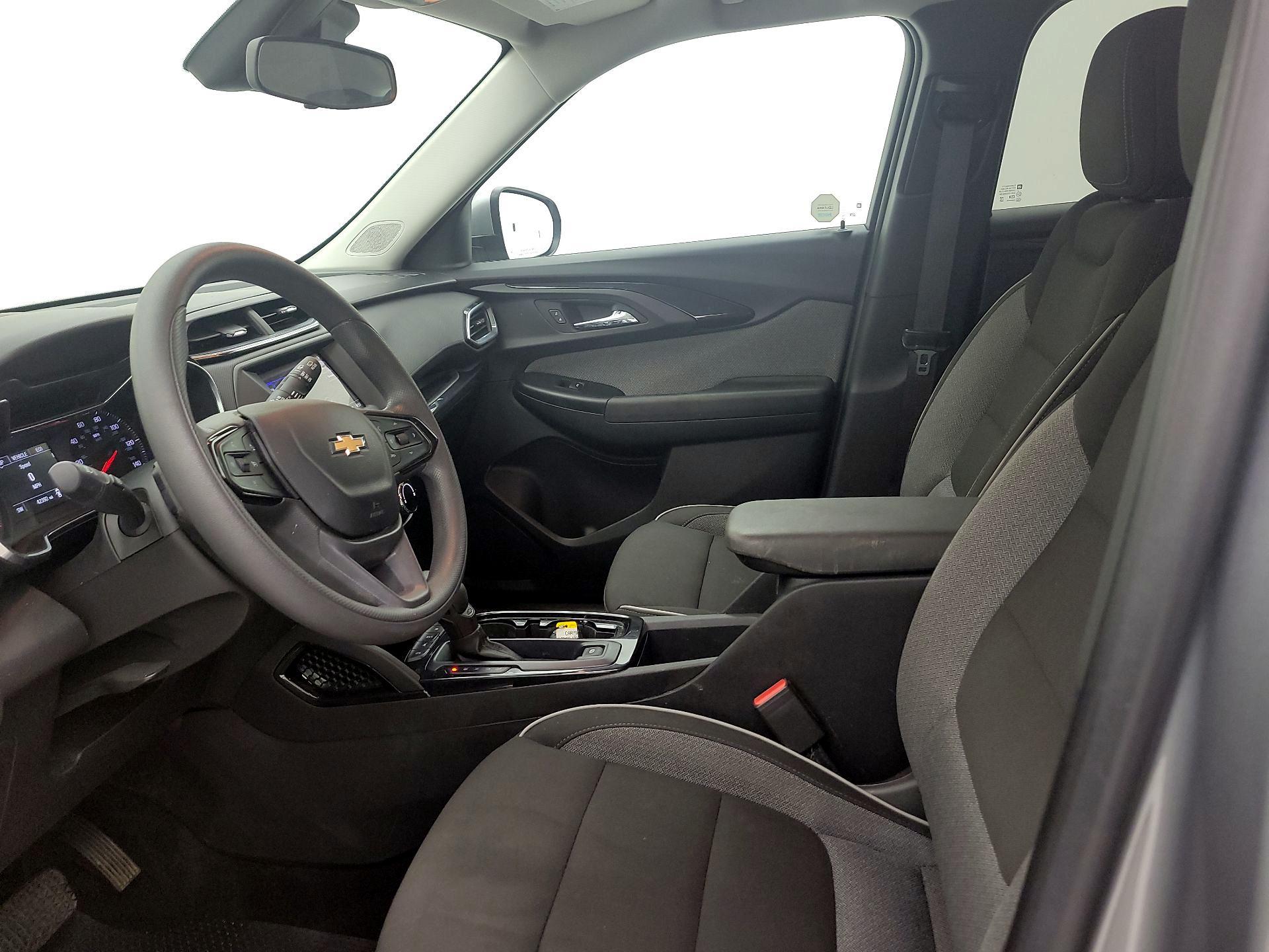 Thumbnail: 2023 Chevrolet TrailBlazer - 11