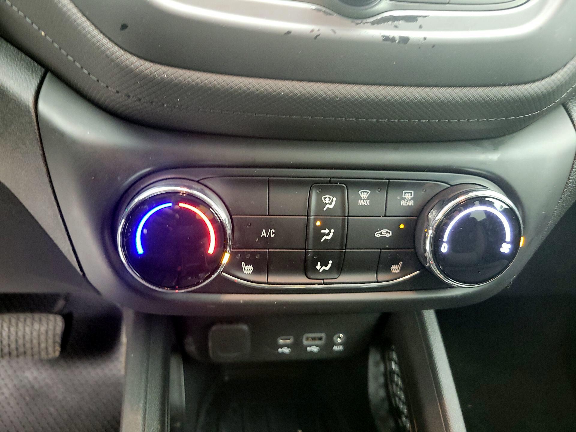 Thumbnail: 2023 Chevrolet TrailBlazer - 16