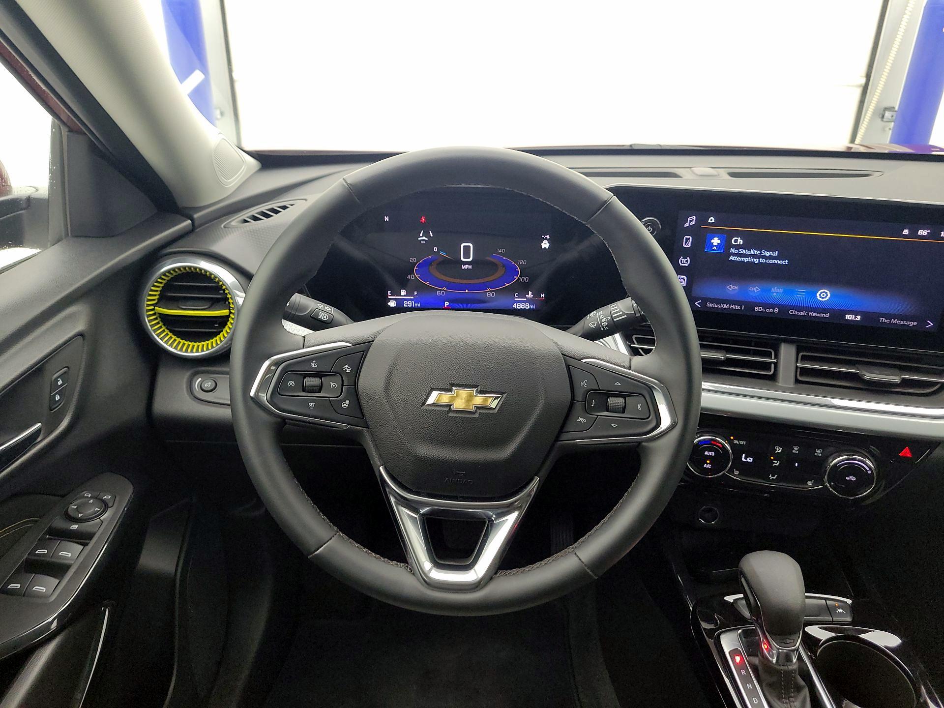 Thumbnail: 2024 Chevrolet Trax - 10