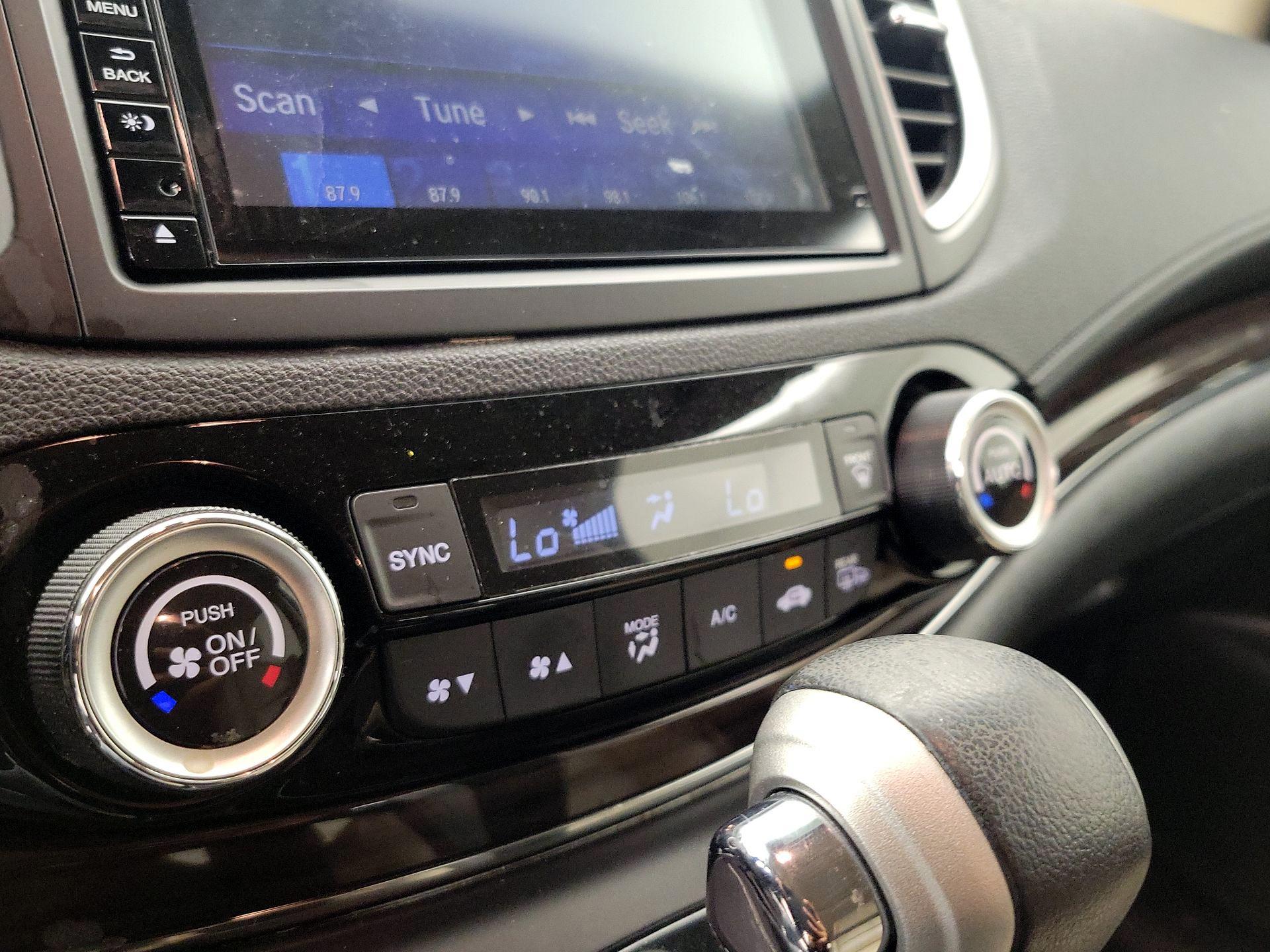 Thumbnail: 2015 Honda CR-V - 17