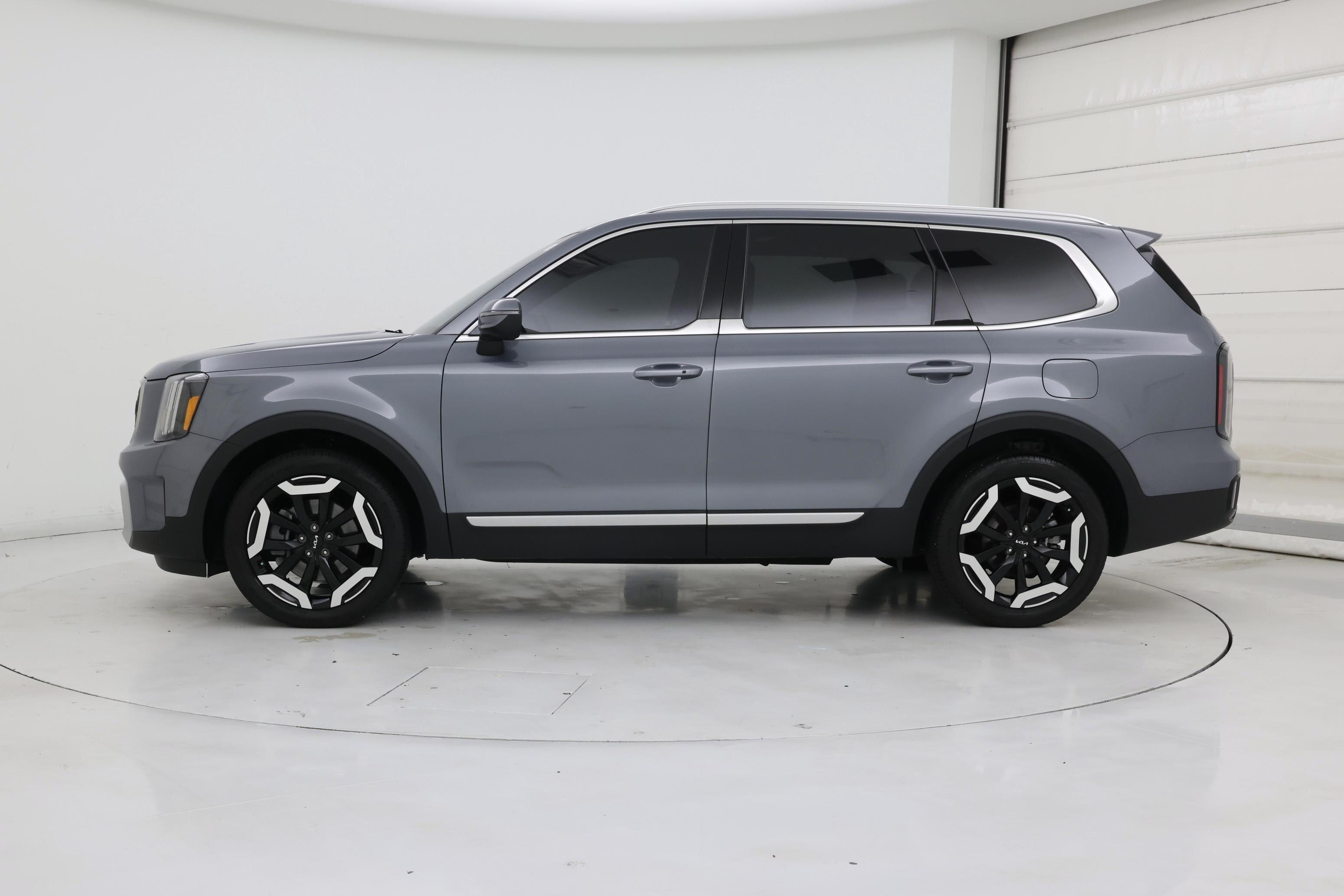 Thumbnail: 2024 Kia Telluride - 3