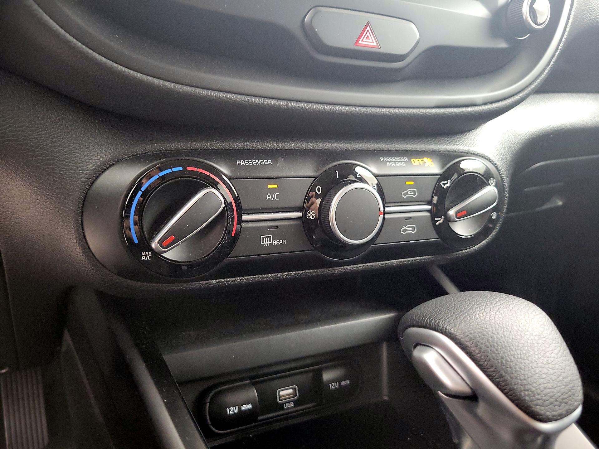 Thumbnail: 2020 Kia Soul - 16