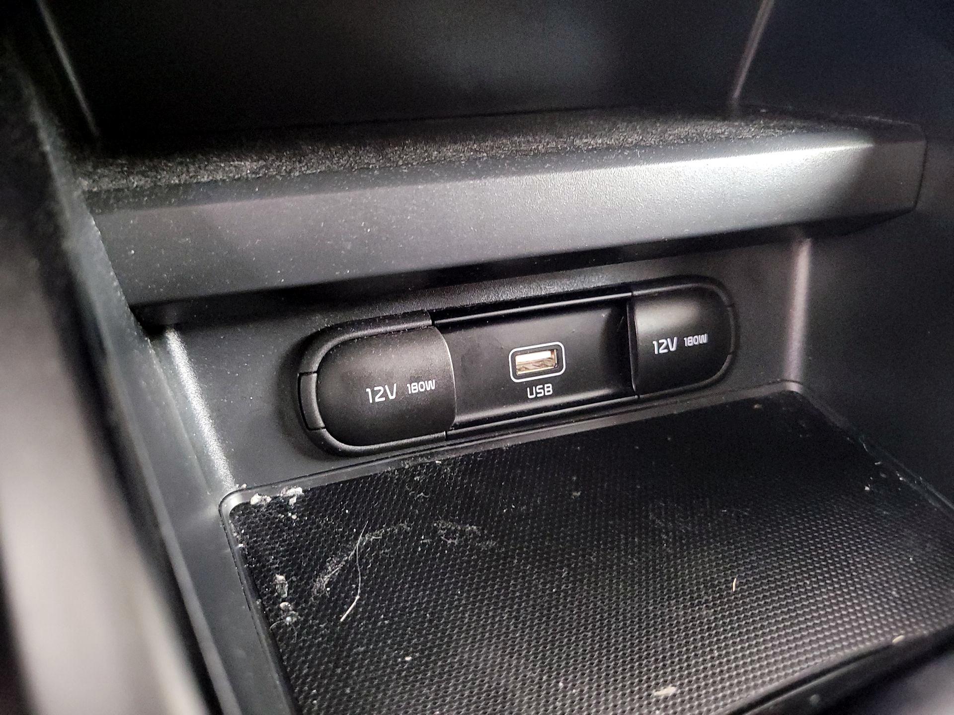 Thumbnail: 2020 Kia Soul - 18