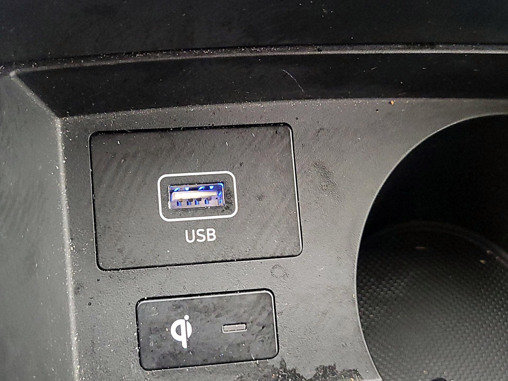 Thumbnail: 2021 Hyundai Santa Fe - 17