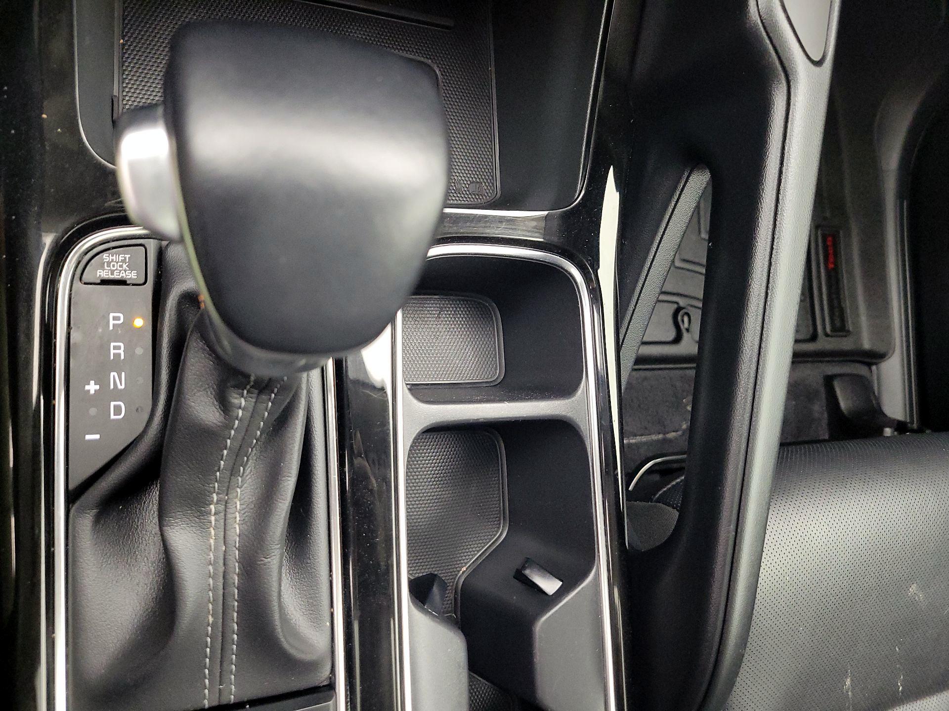 Thumbnail: 2022 Kia Telluride - 18