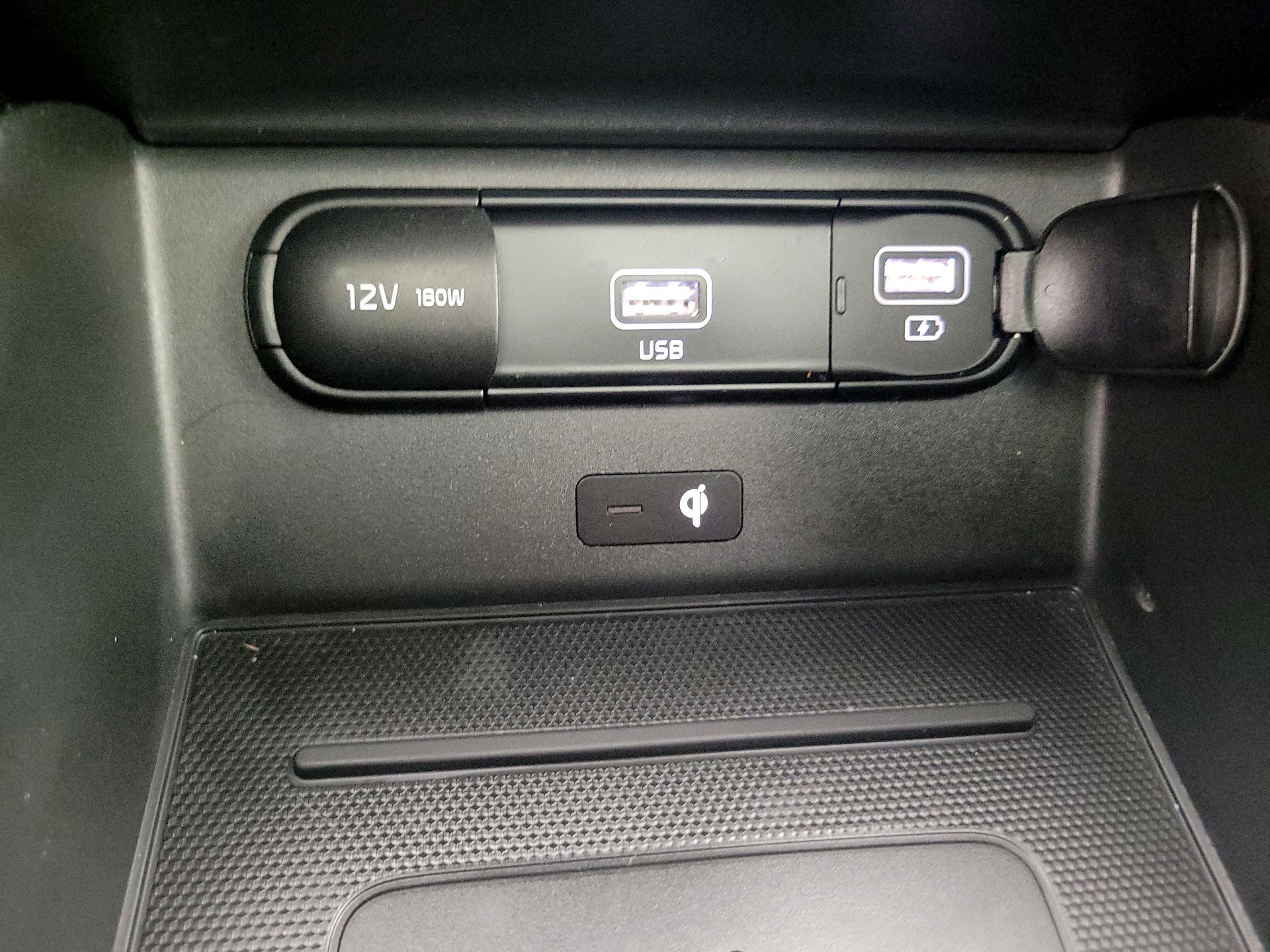 Thumbnail: 2022 Kia Telluride - 19