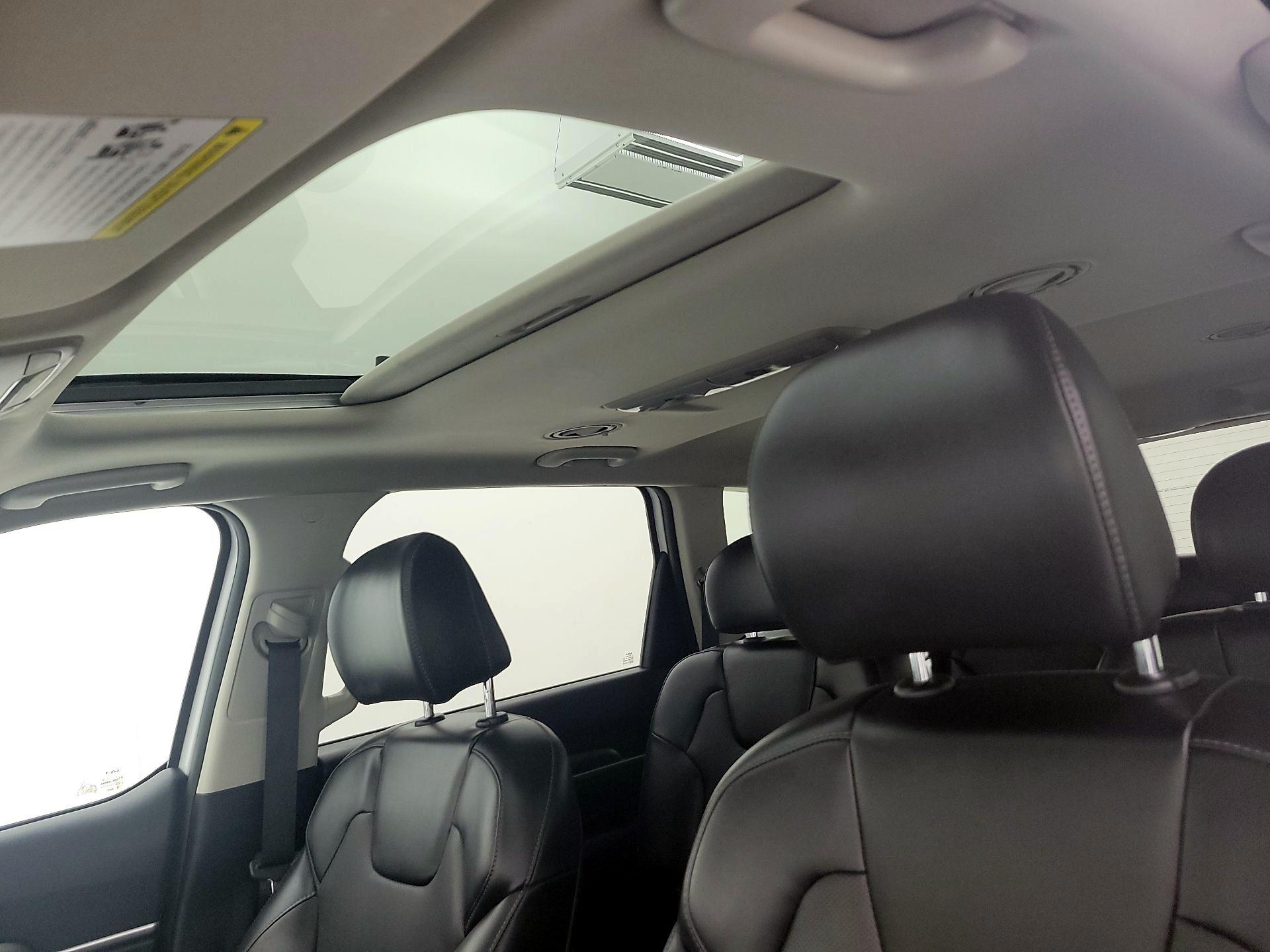 Thumbnail: 2022 Kia Telluride - 20