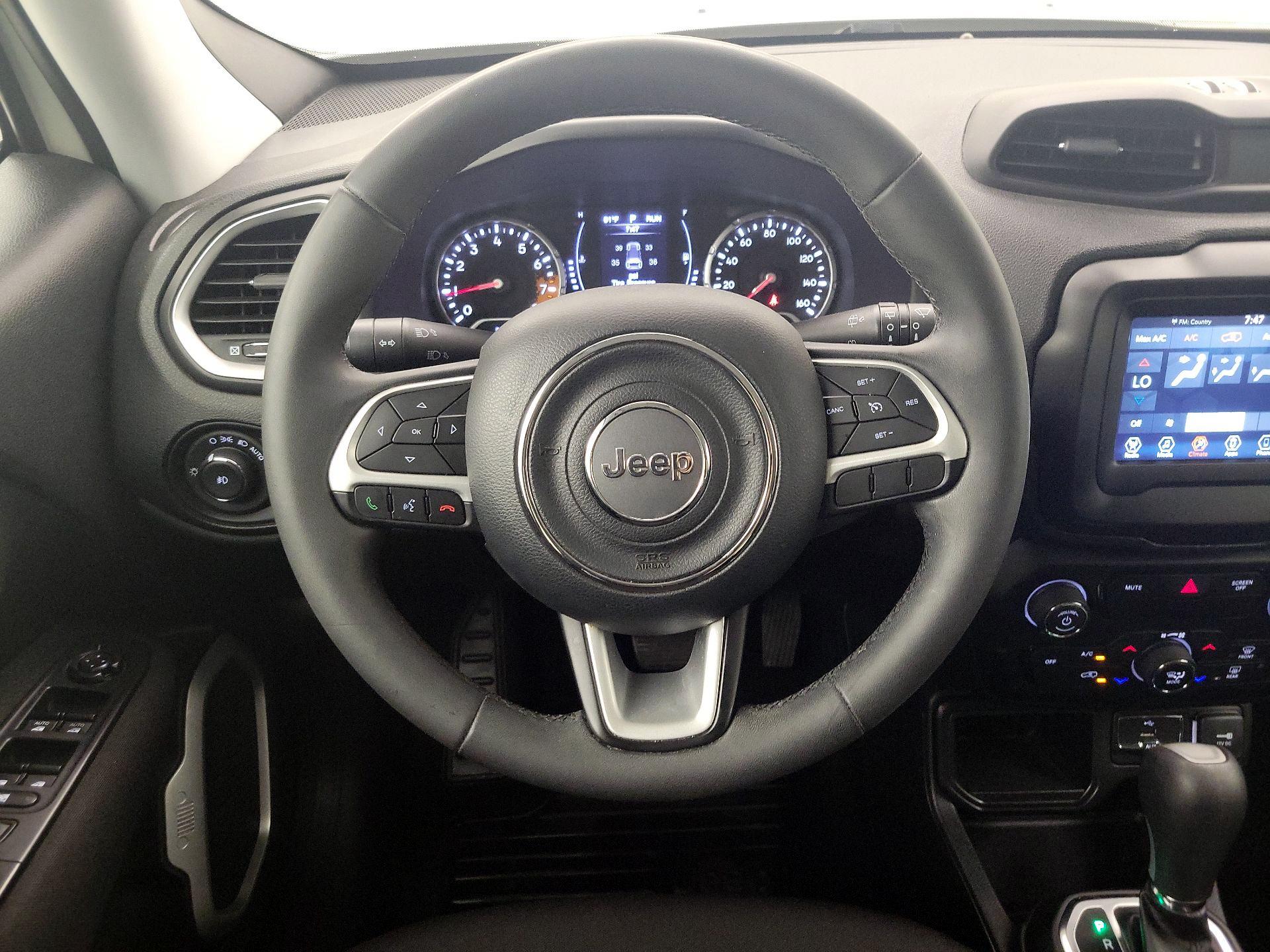 Thumbnail: 2018 Jeep Renegade - 10