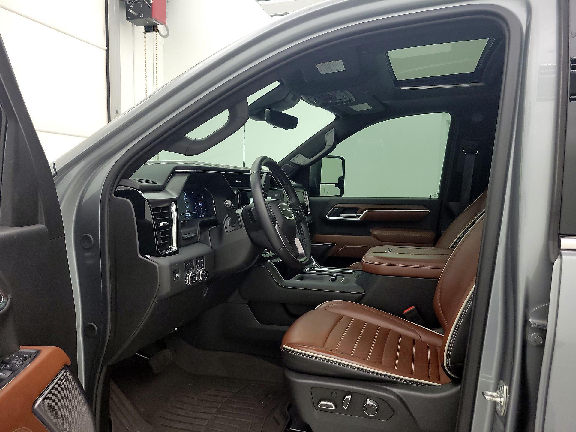 Thumbnail: 2025 GMC Sierra 2500 - 11