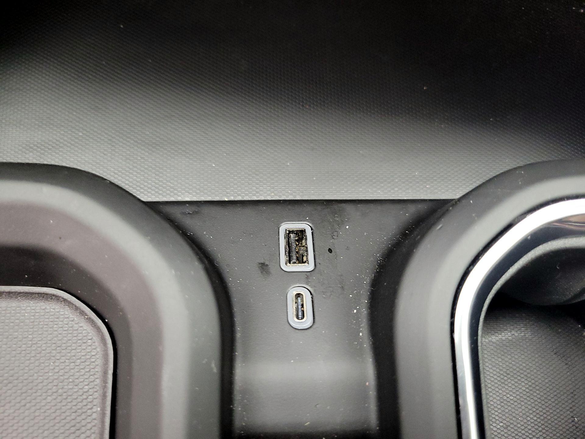 Thumbnail: 2025 GMC Sierra 2500 - 19