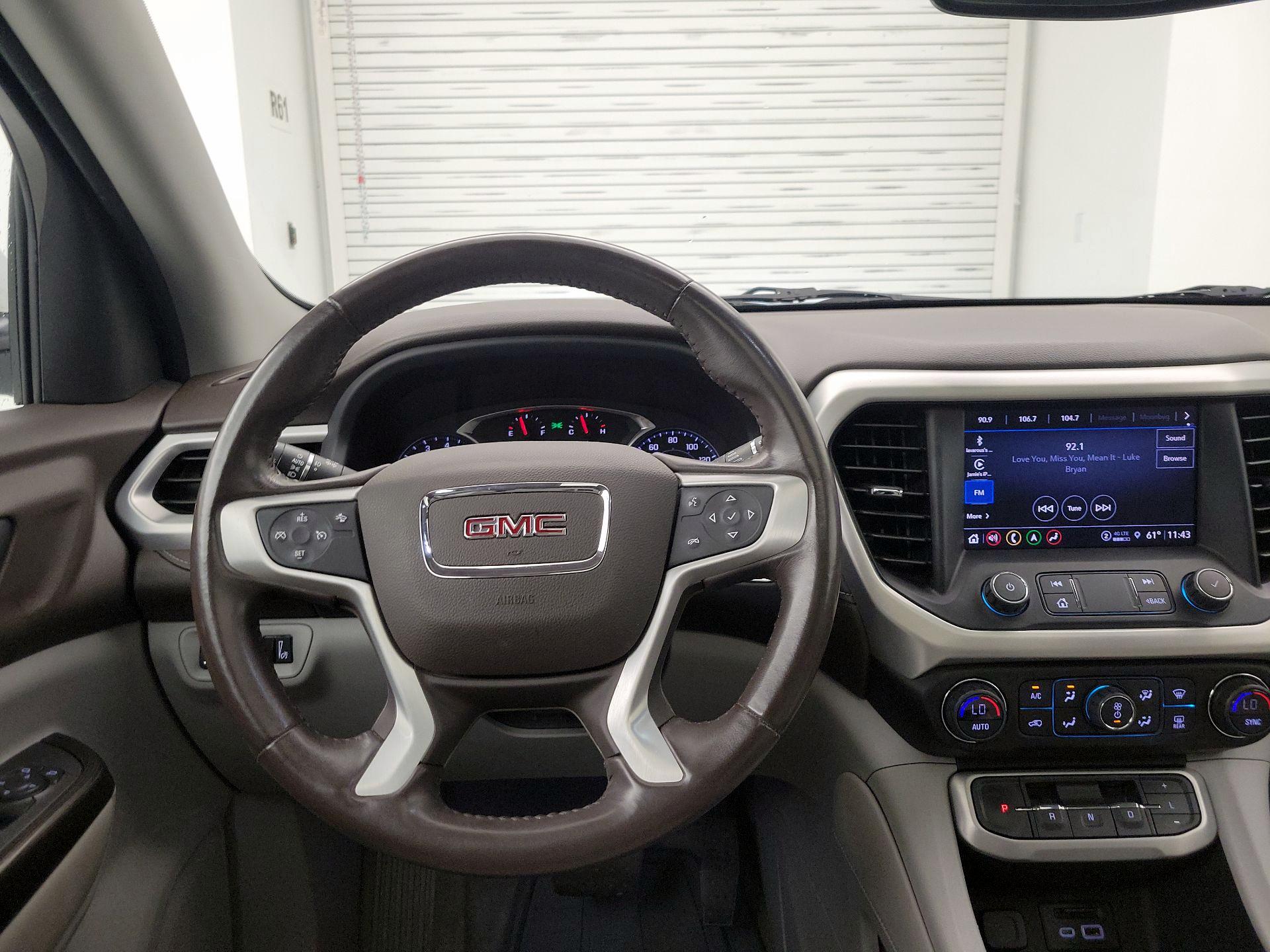 Thumbnail: 2022 GMC Acadia - 10