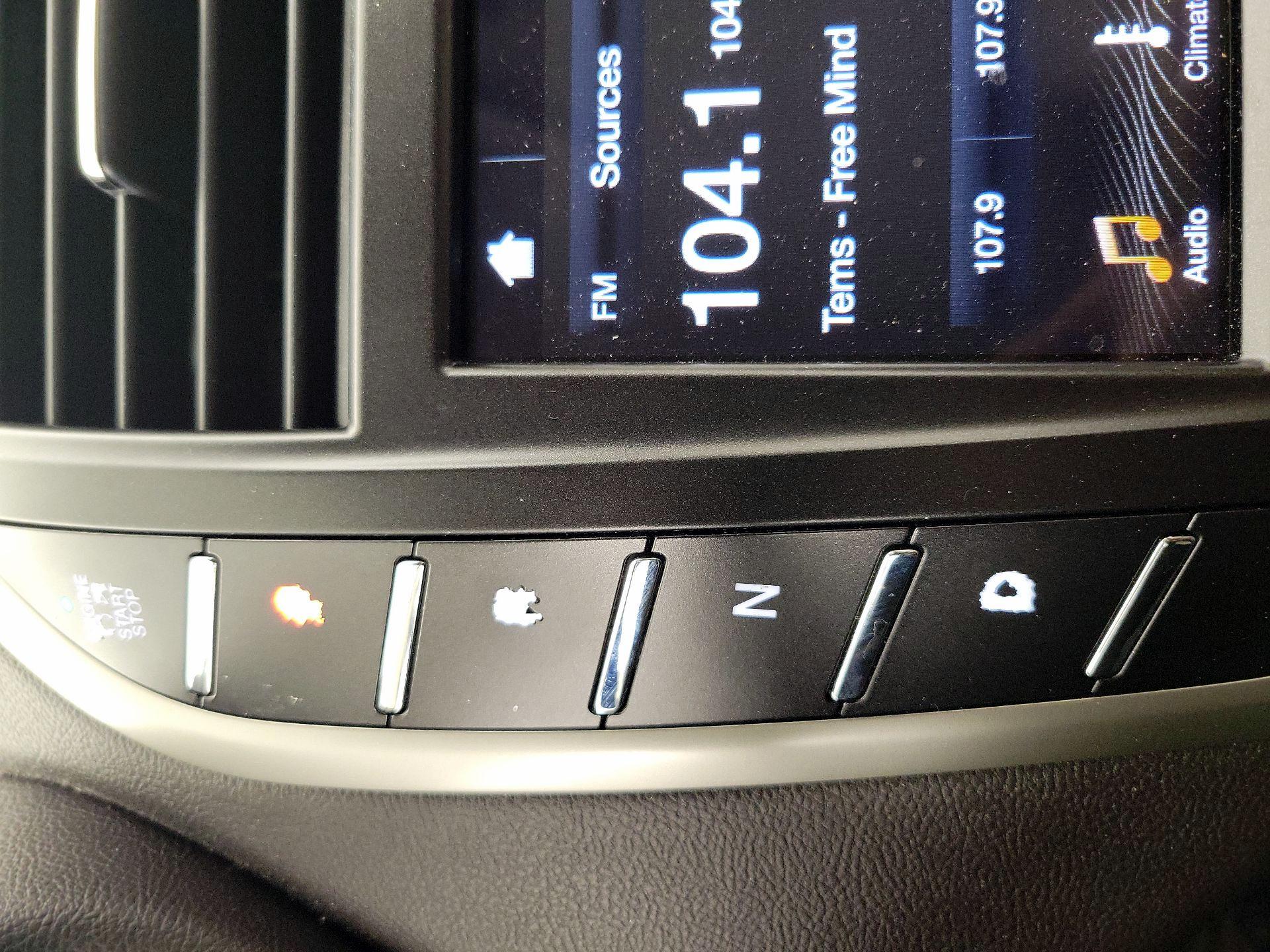 Thumbnail: 2019 Lincoln MKC - 18