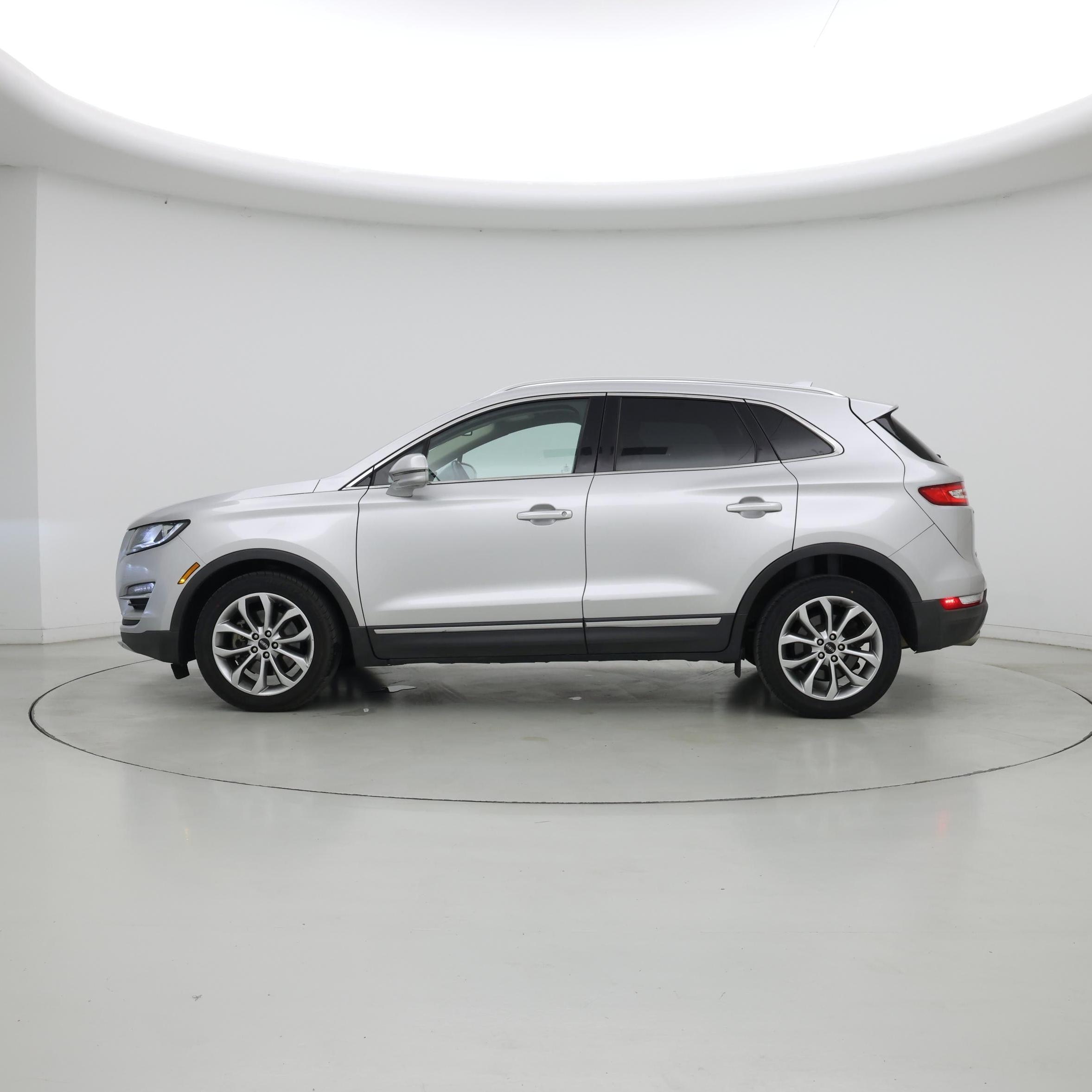 Thumbnail: 2019 Lincoln MKC - 3