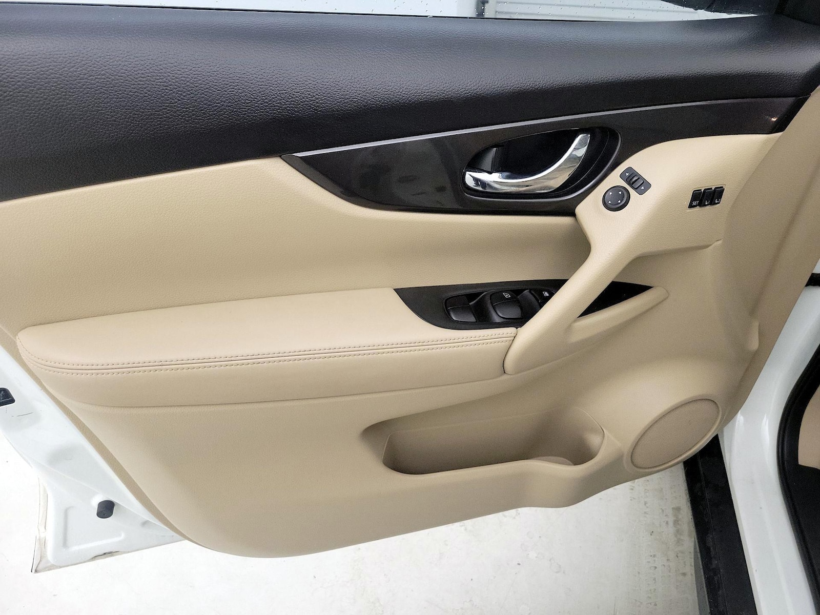 2019 Nissan Rogue SV - Photo 13