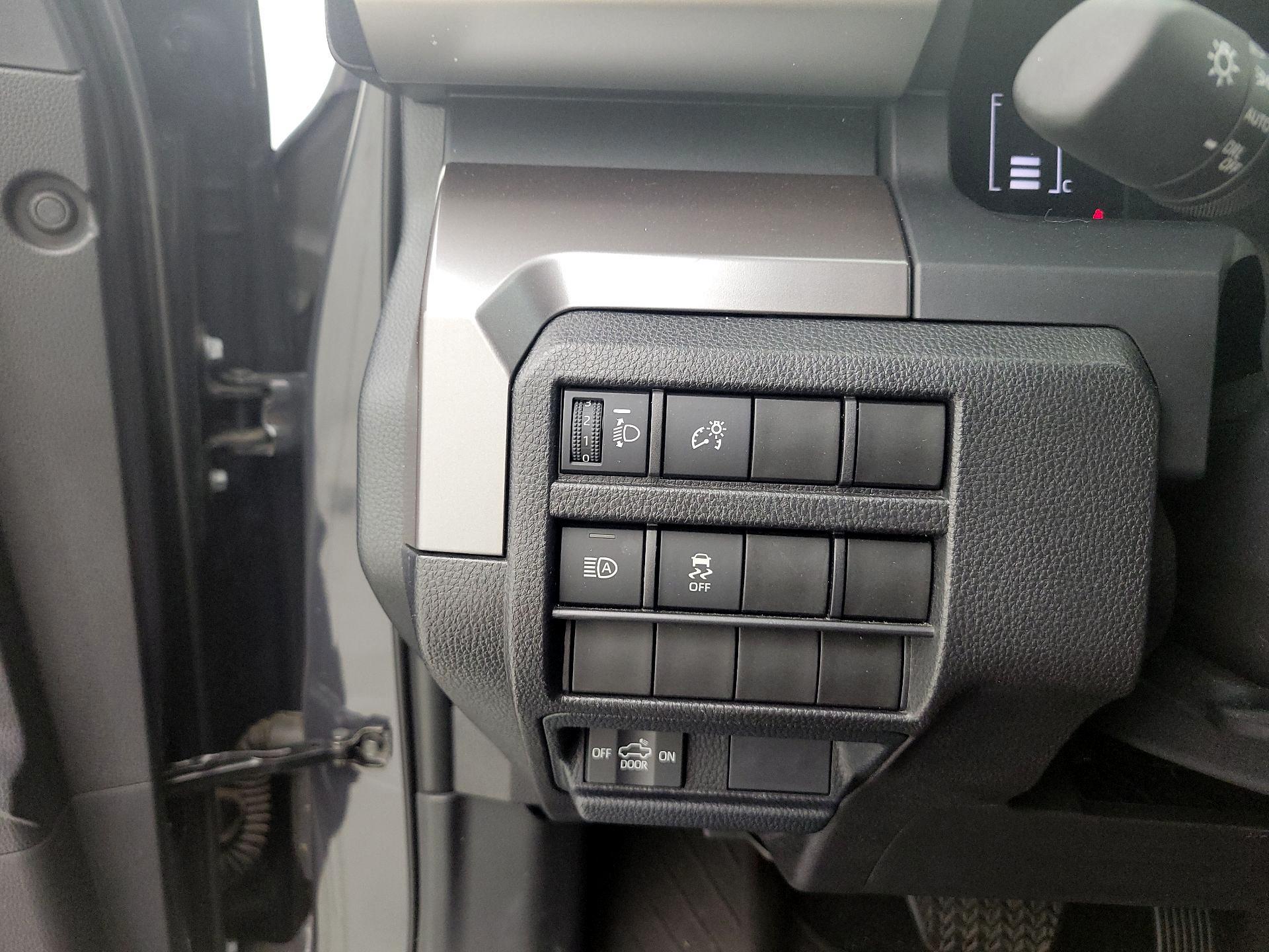 Thumbnail: 2024 Toyota Tacoma - 11