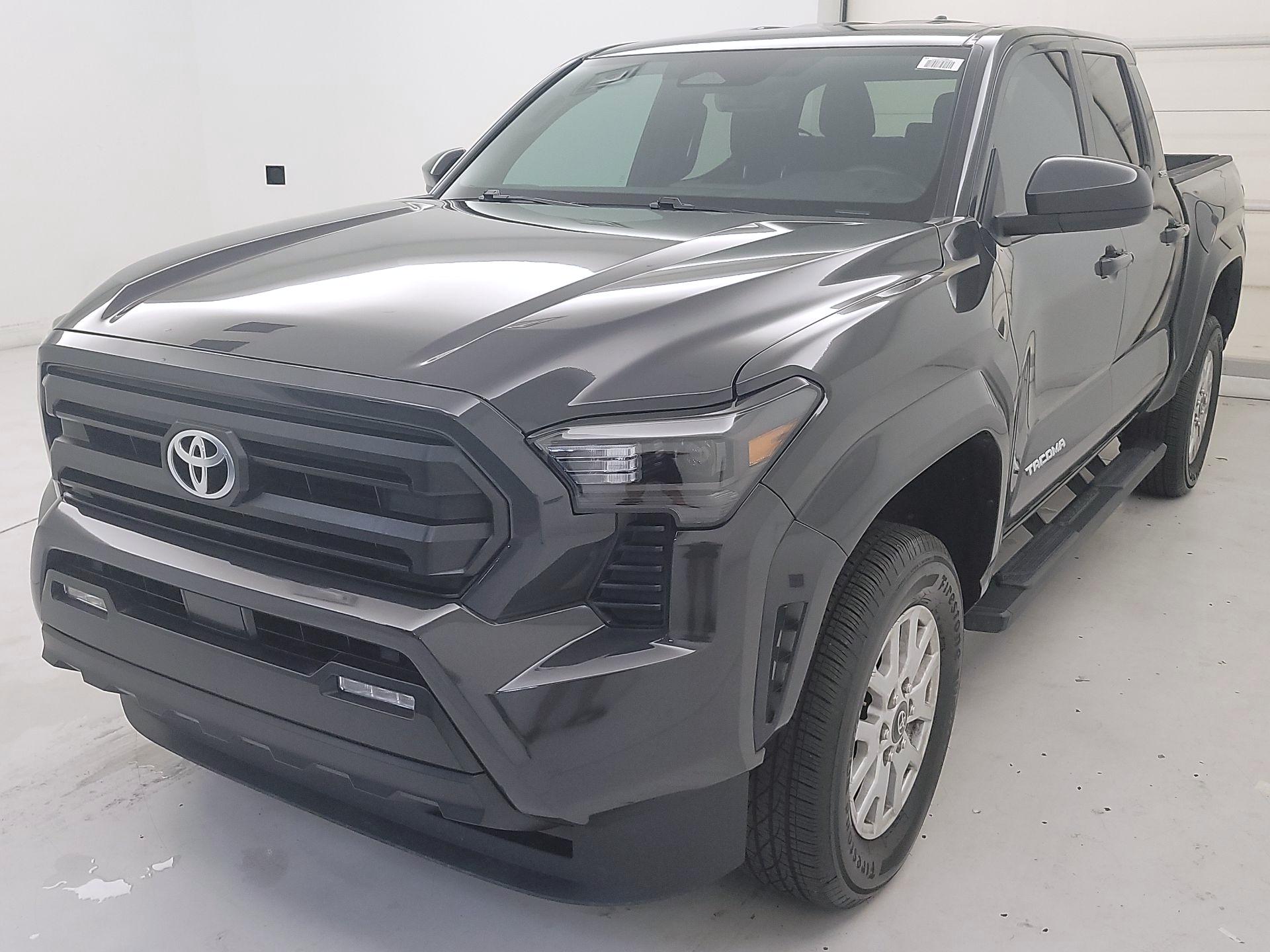 Thumbnail: 2024 Toyota Tacoma - 3