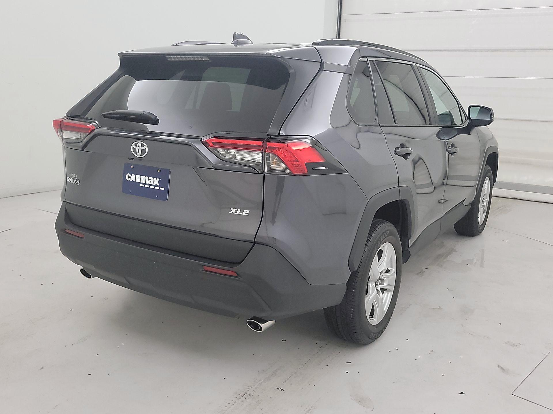 Thumbnail: 2021 Toyota RAV4 - 5