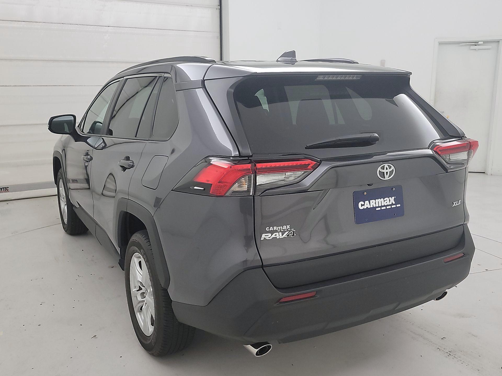 Thumbnail: 2021 Toyota RAV4 - 7