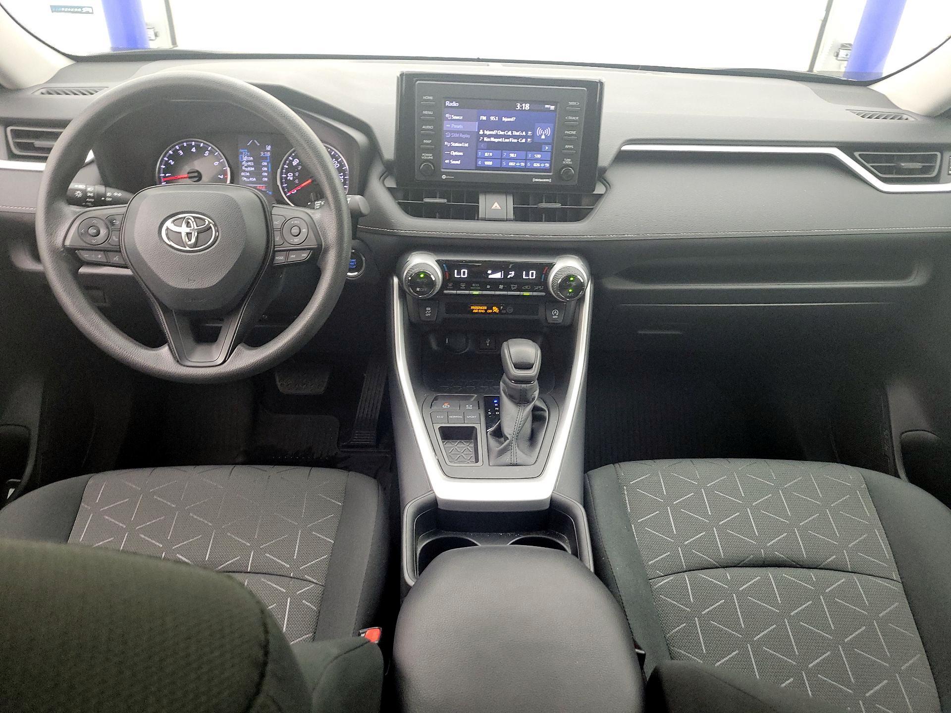 Thumbnail: 2021 Toyota RAV4 - 8