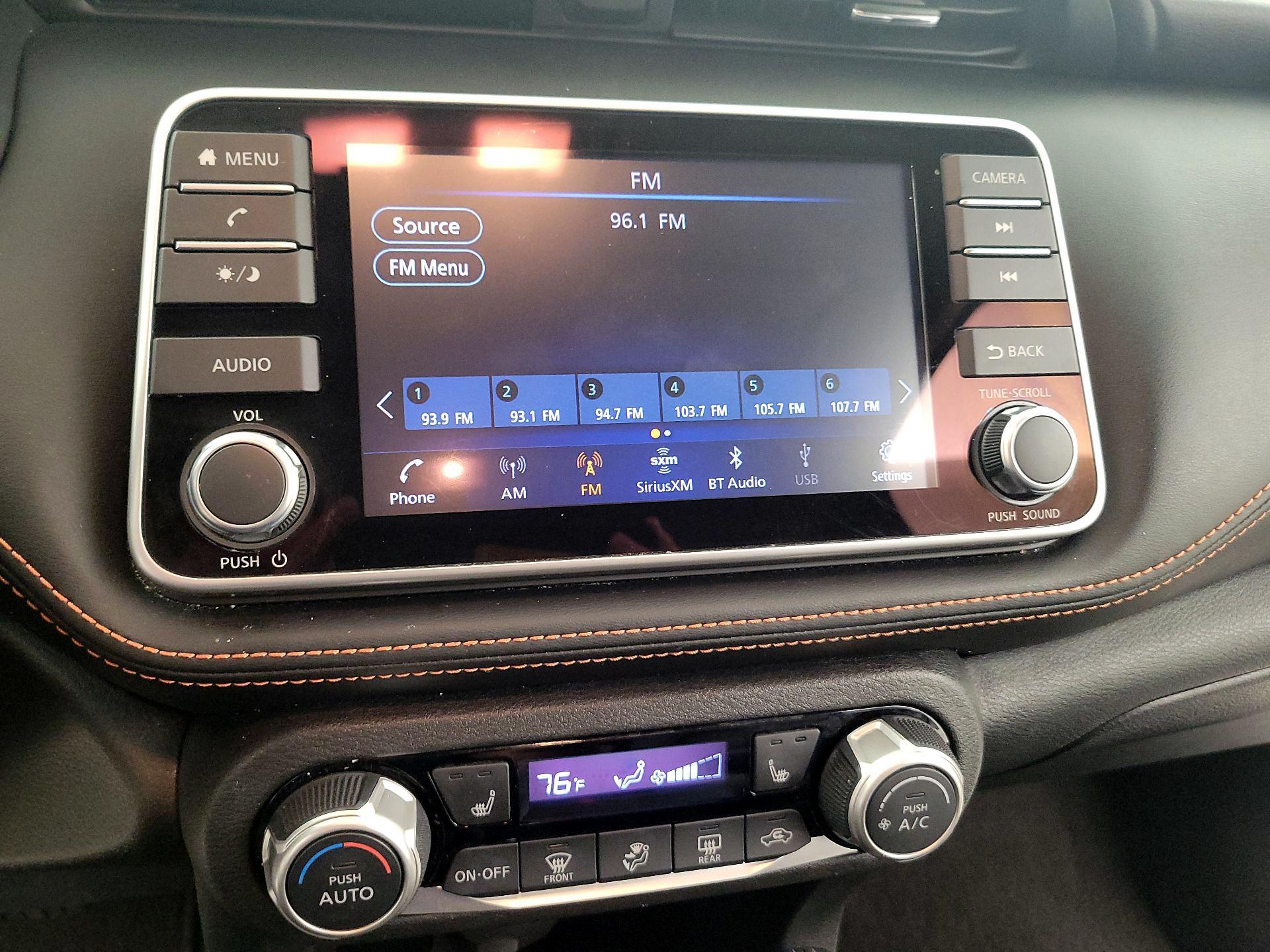 Thumbnail: 2020 Nissan Kicks - 15