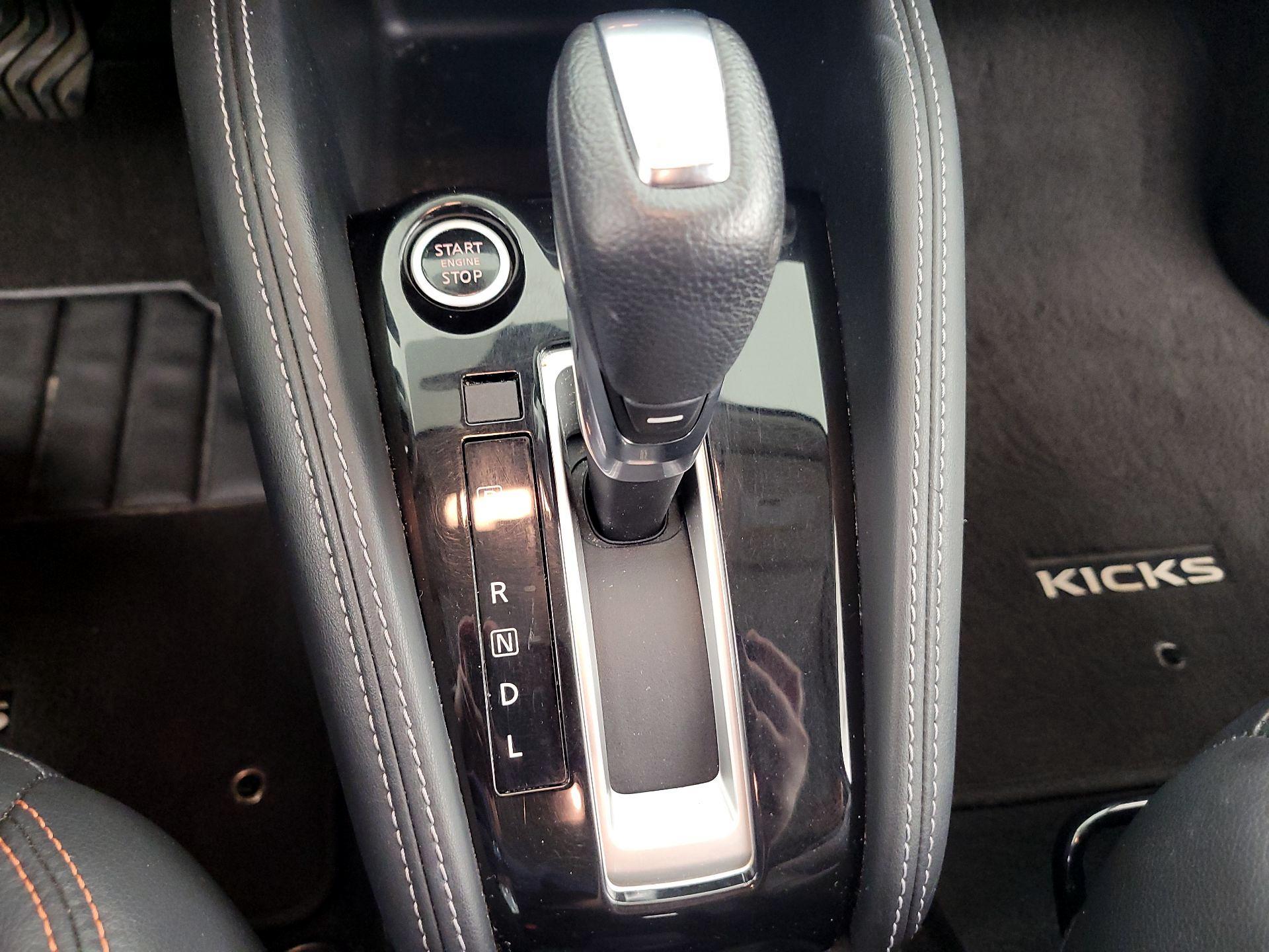 Thumbnail: 2020 Nissan Kicks - 17