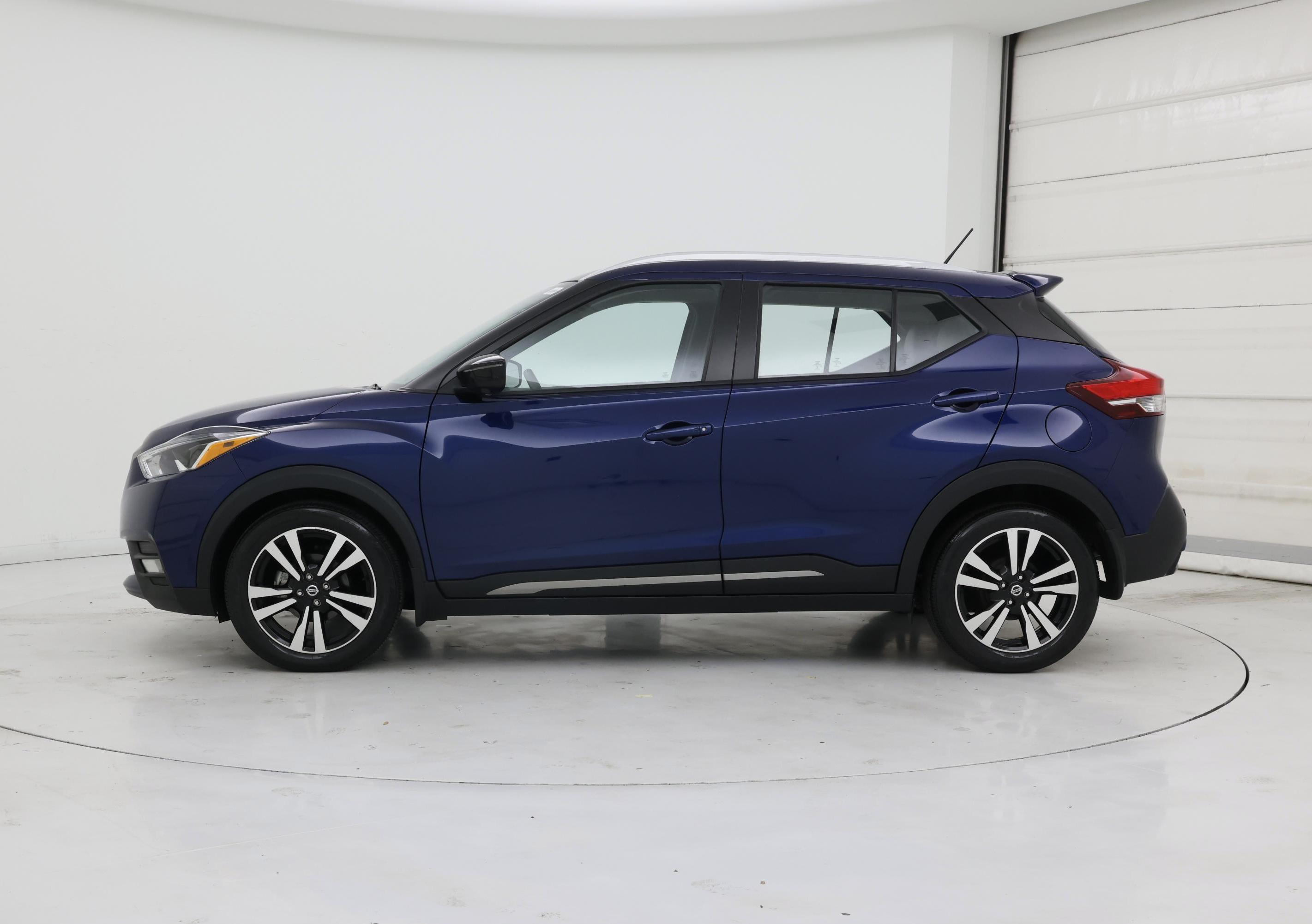 Thumbnail: 2020 Nissan Kicks - 3