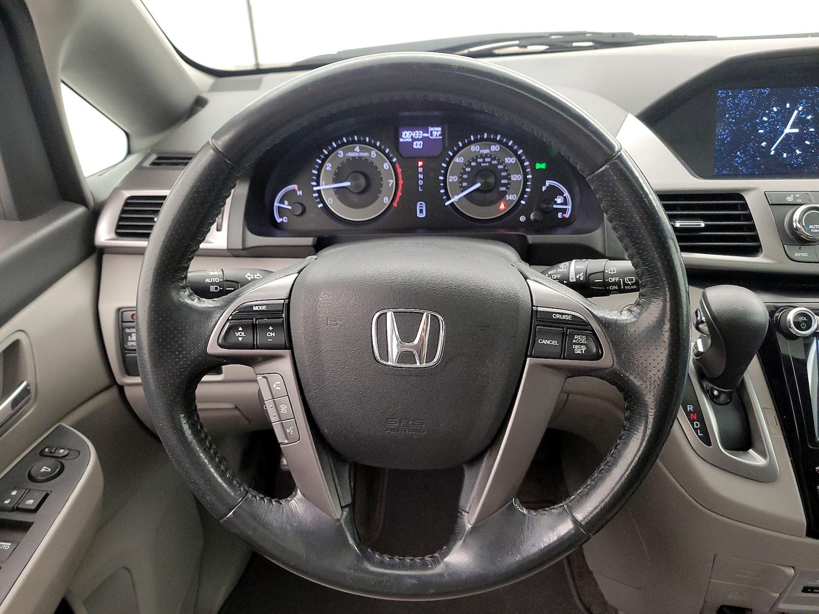 2017 Honda Odyssey EX-L - Photo 11