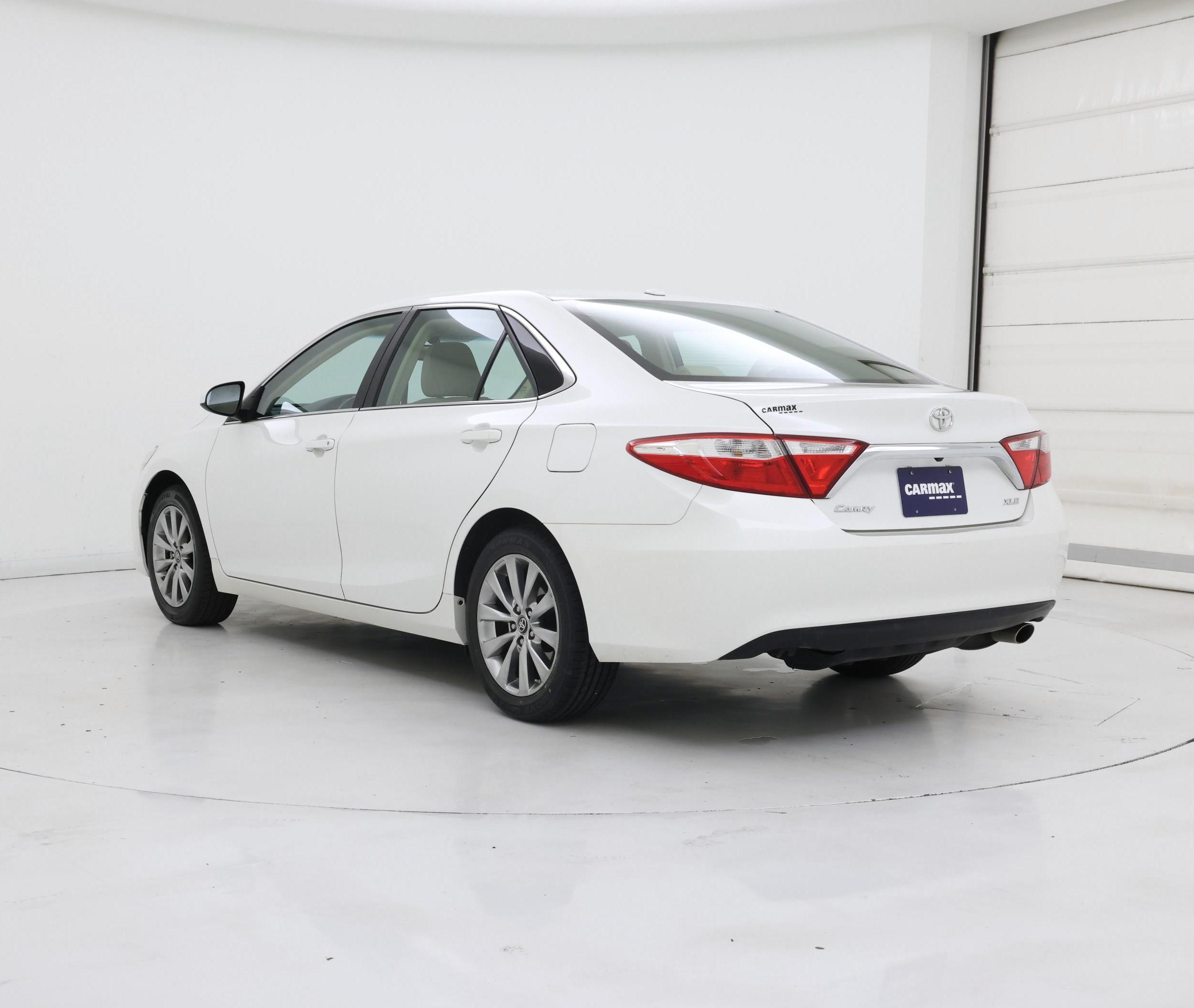 Thumbnail: 2016 Toyota Camry - 2