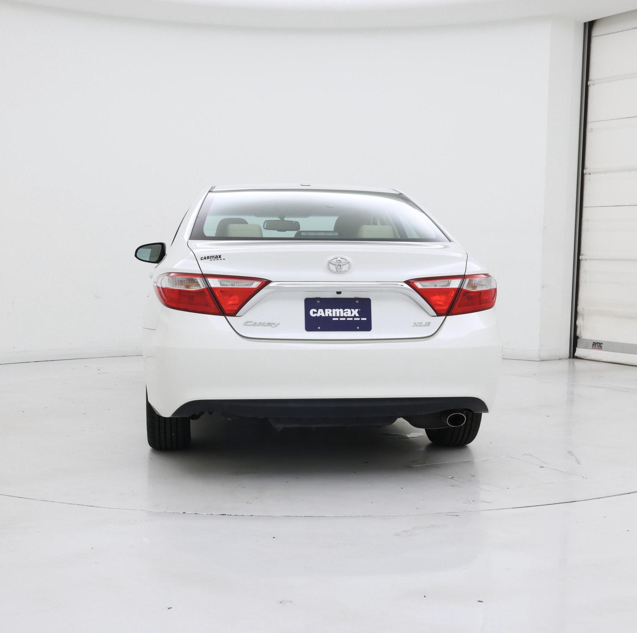 Thumbnail: 2016 Toyota Camry - 6