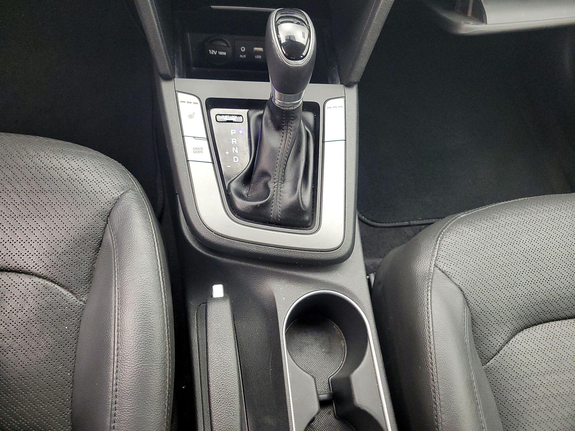 Thumbnail: 2017 Hyundai Elantra - 17