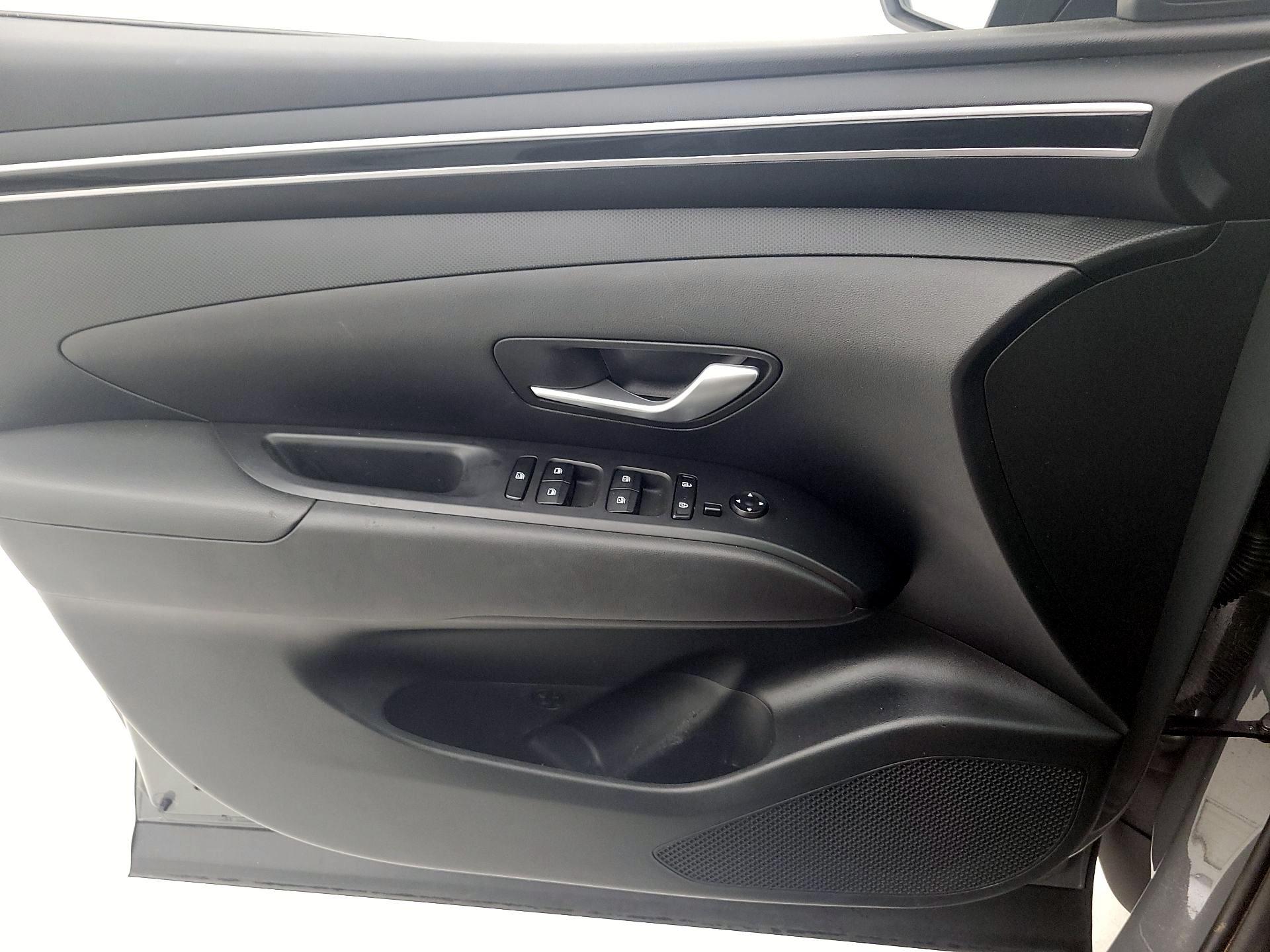 Thumbnail: 2024 Hyundai Santa Cruz - 10