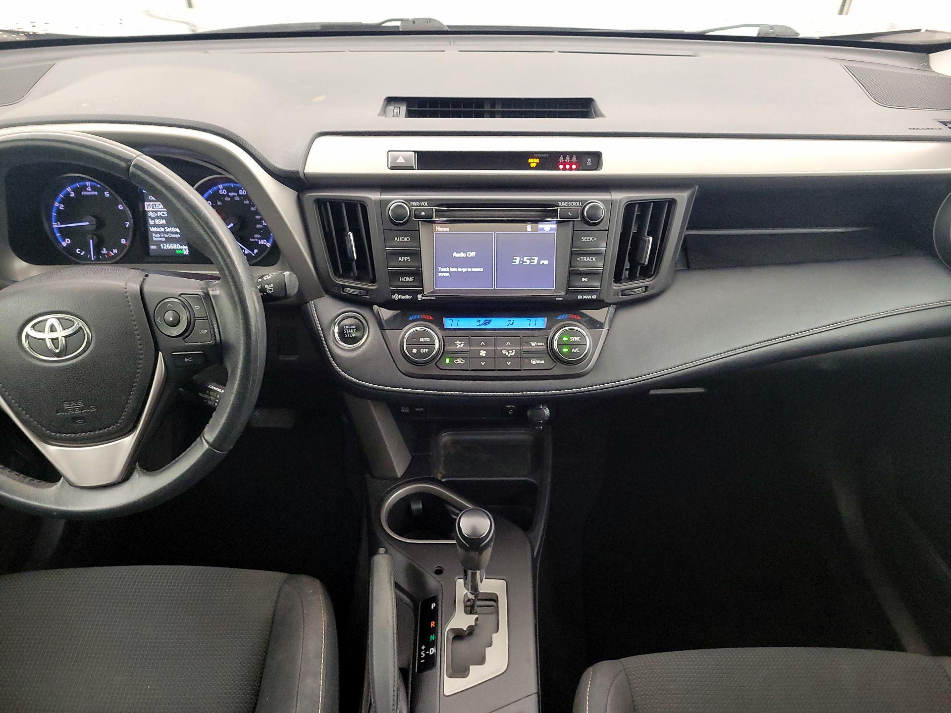 Thumbnail: 2018 Toyota RAV4 - 9