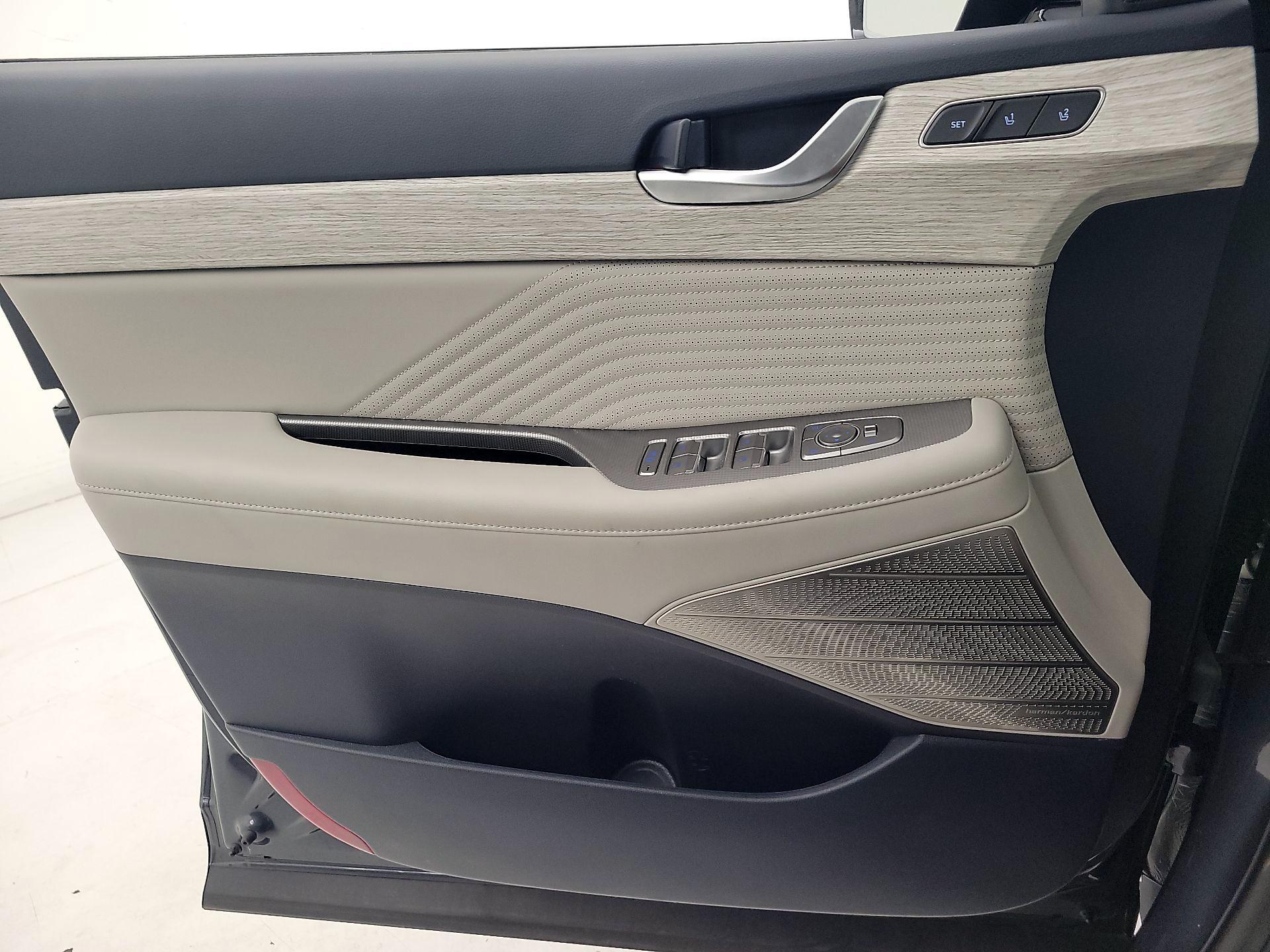 Thumbnail: 2025 Hyundai Palisade - 12