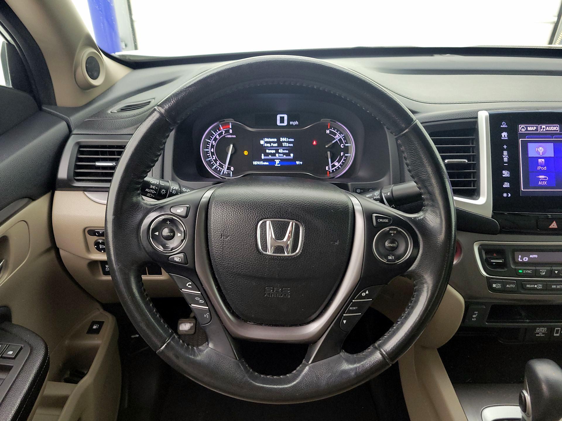 Thumbnail: 2017 Honda Ridgeline - 10