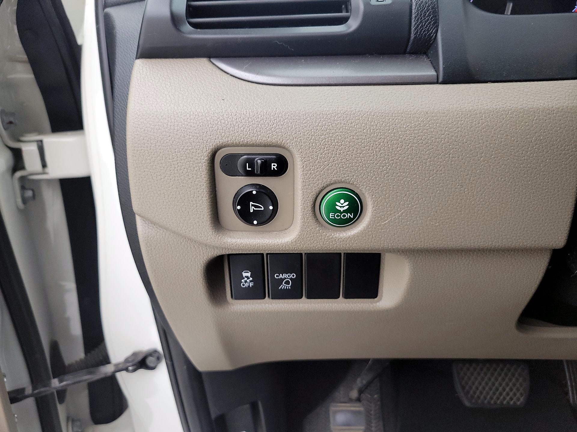 Thumbnail: 2017 Honda Ridgeline - 13