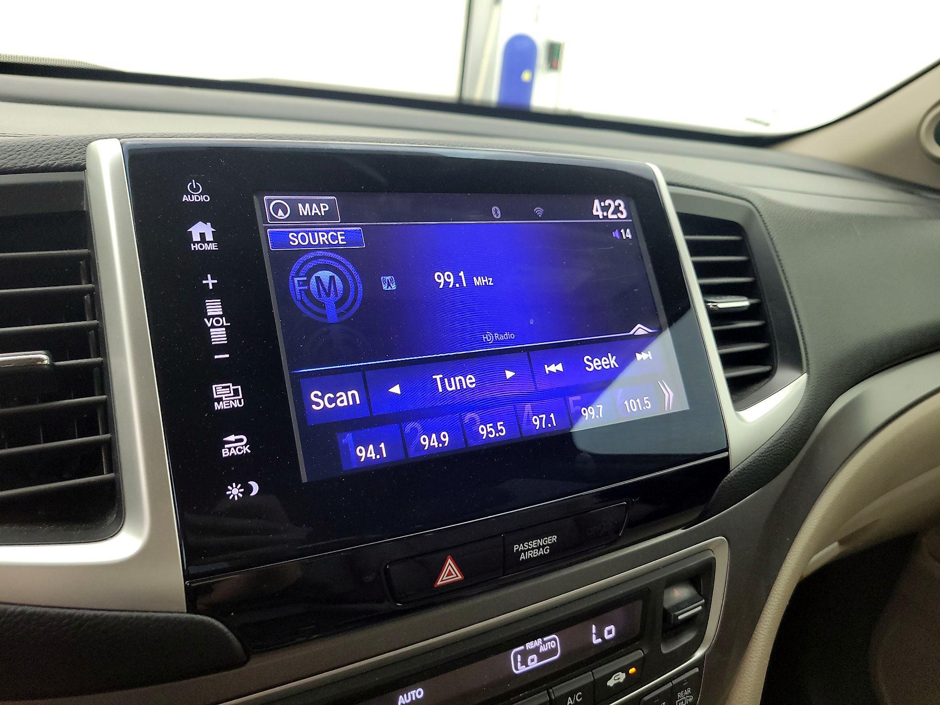 Thumbnail: 2017 Honda Ridgeline - 16