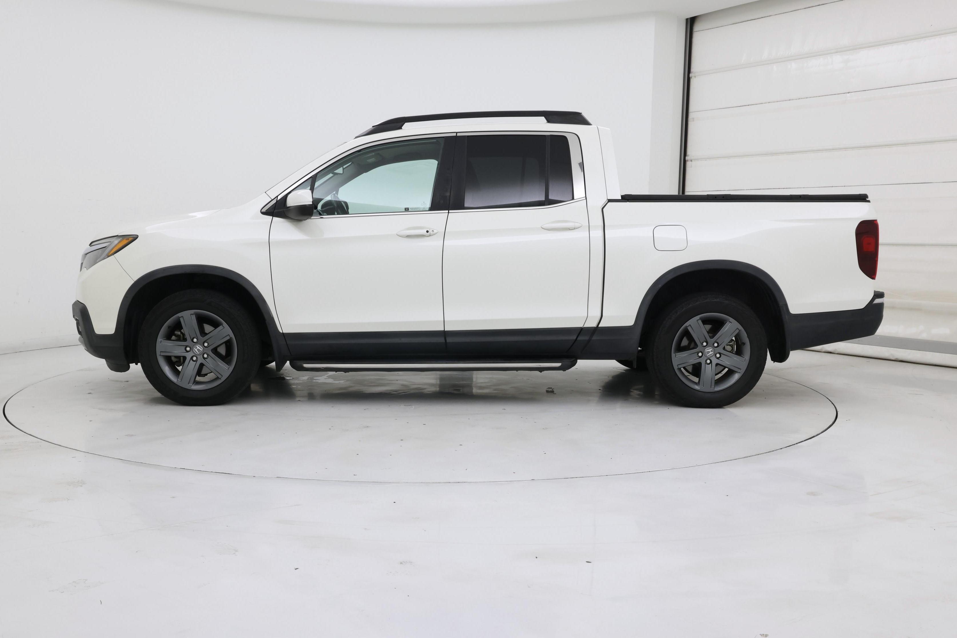 Thumbnail: 2017 Honda Ridgeline - 3