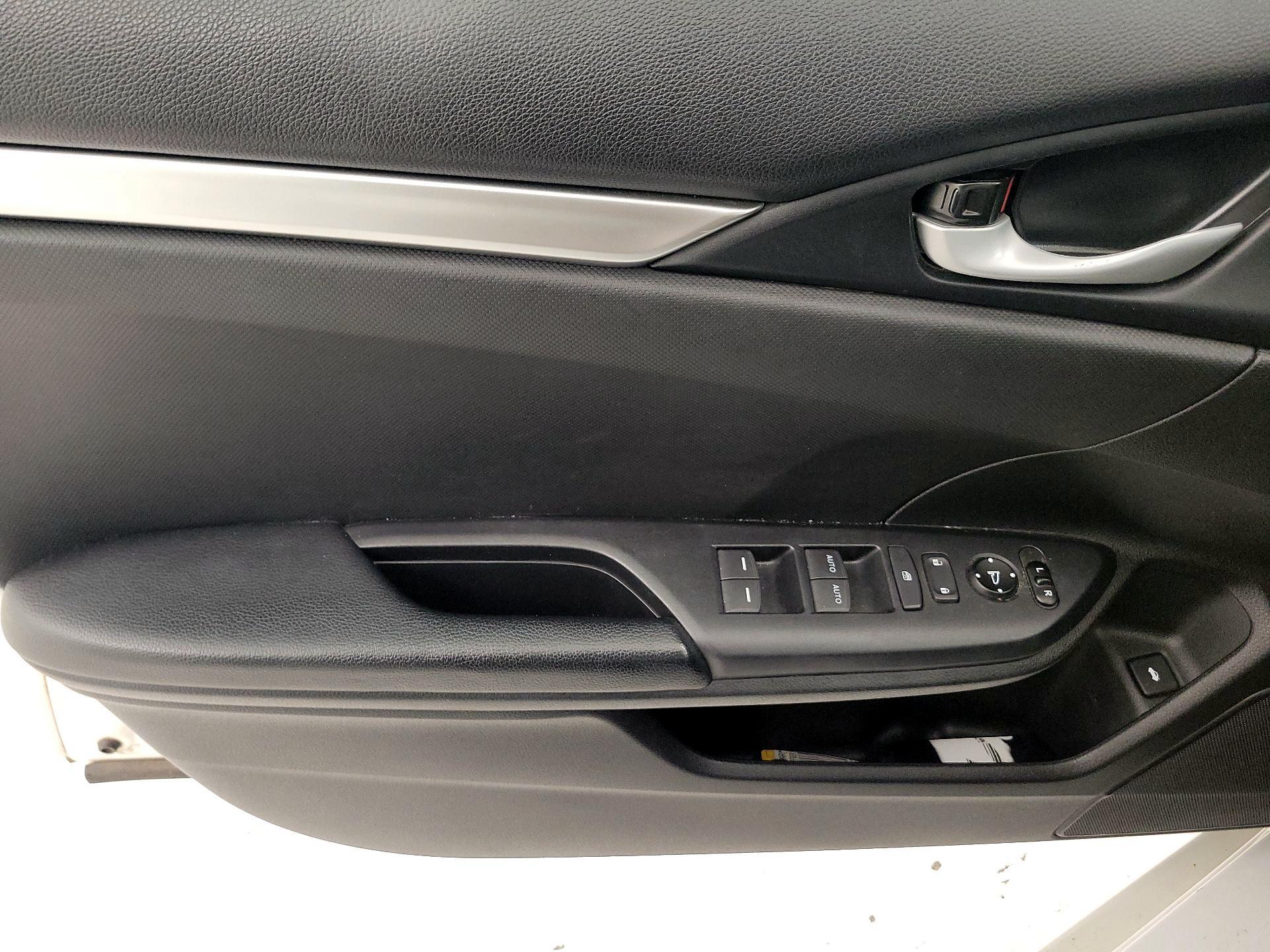 Thumbnail: 2019 Honda Civic - 12