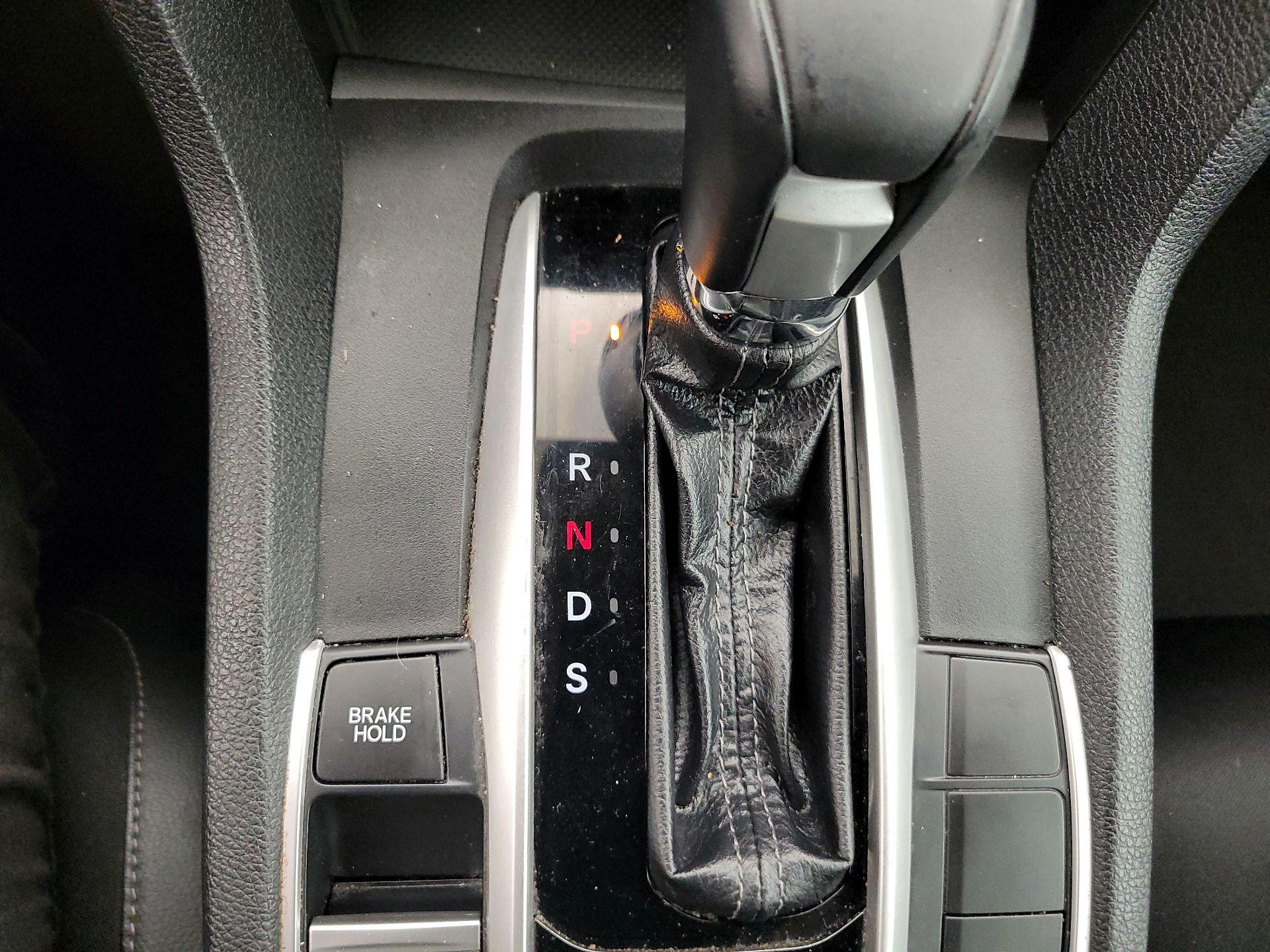 Thumbnail: 2019 Honda Civic - 17