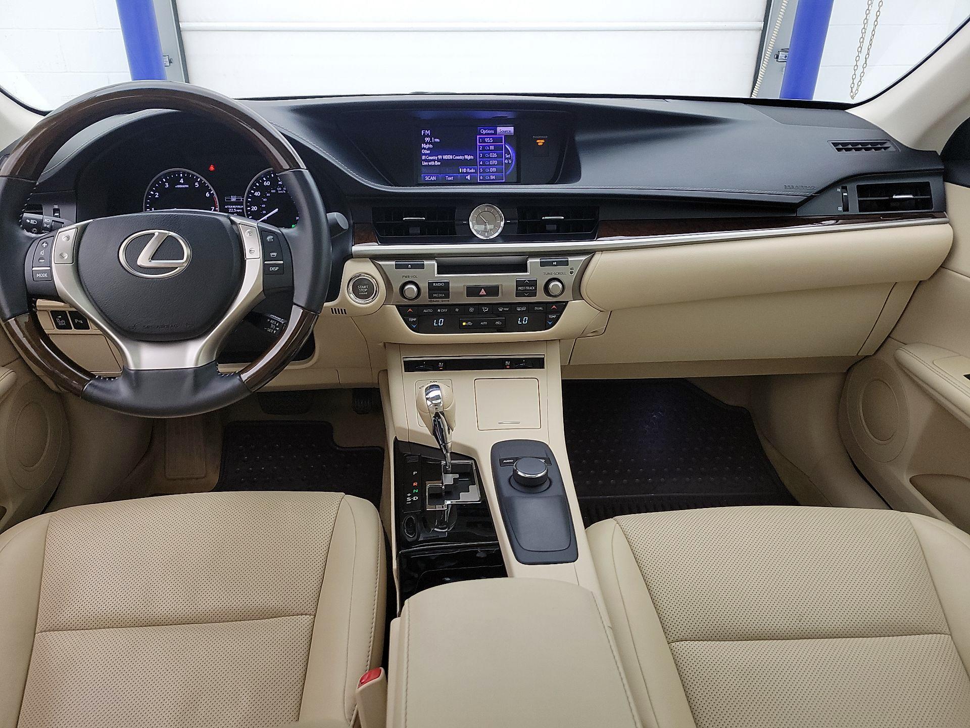Thumbnail: 2014 Lexus ES - 9