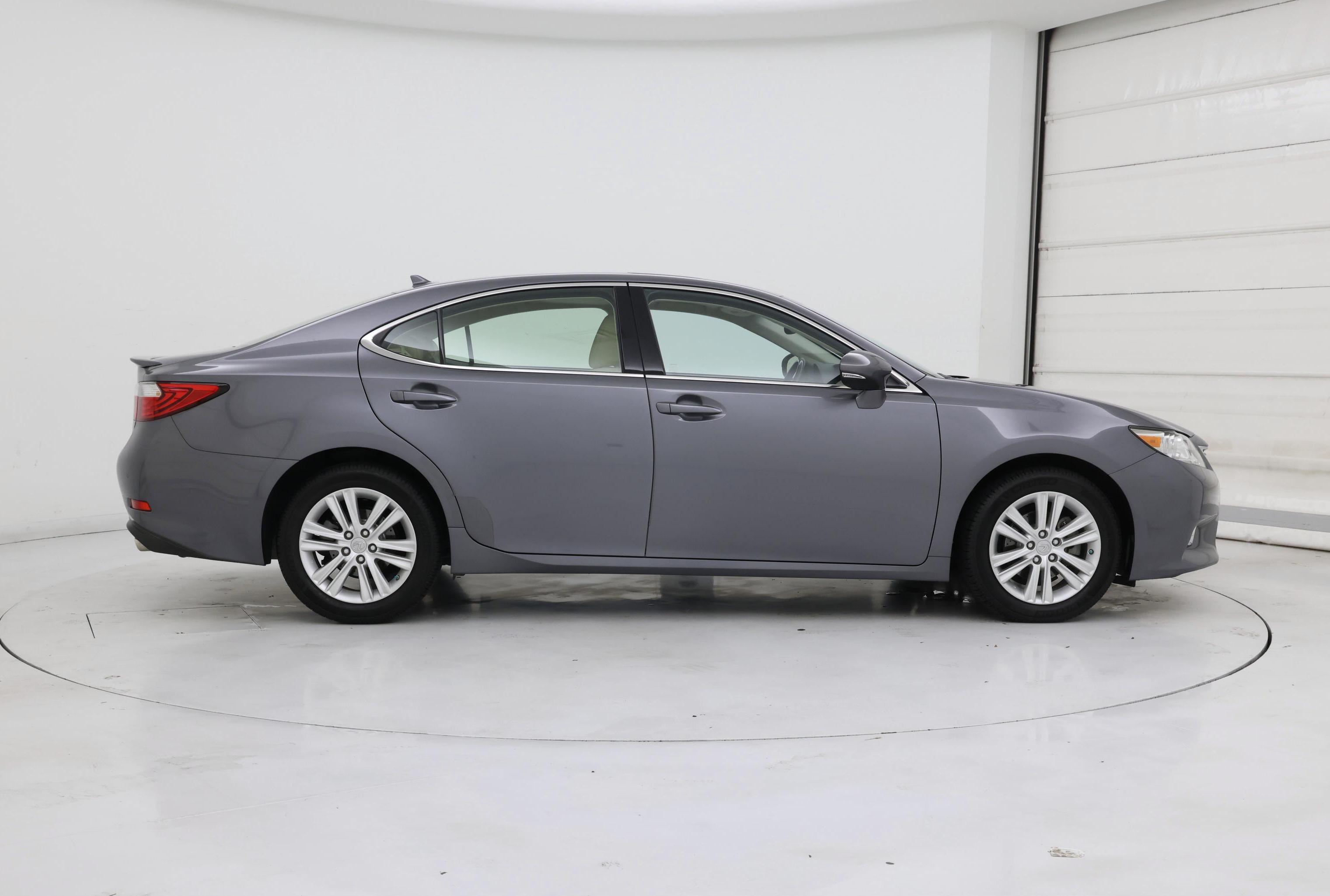 Thumbnail: 2014 Lexus ES - 7