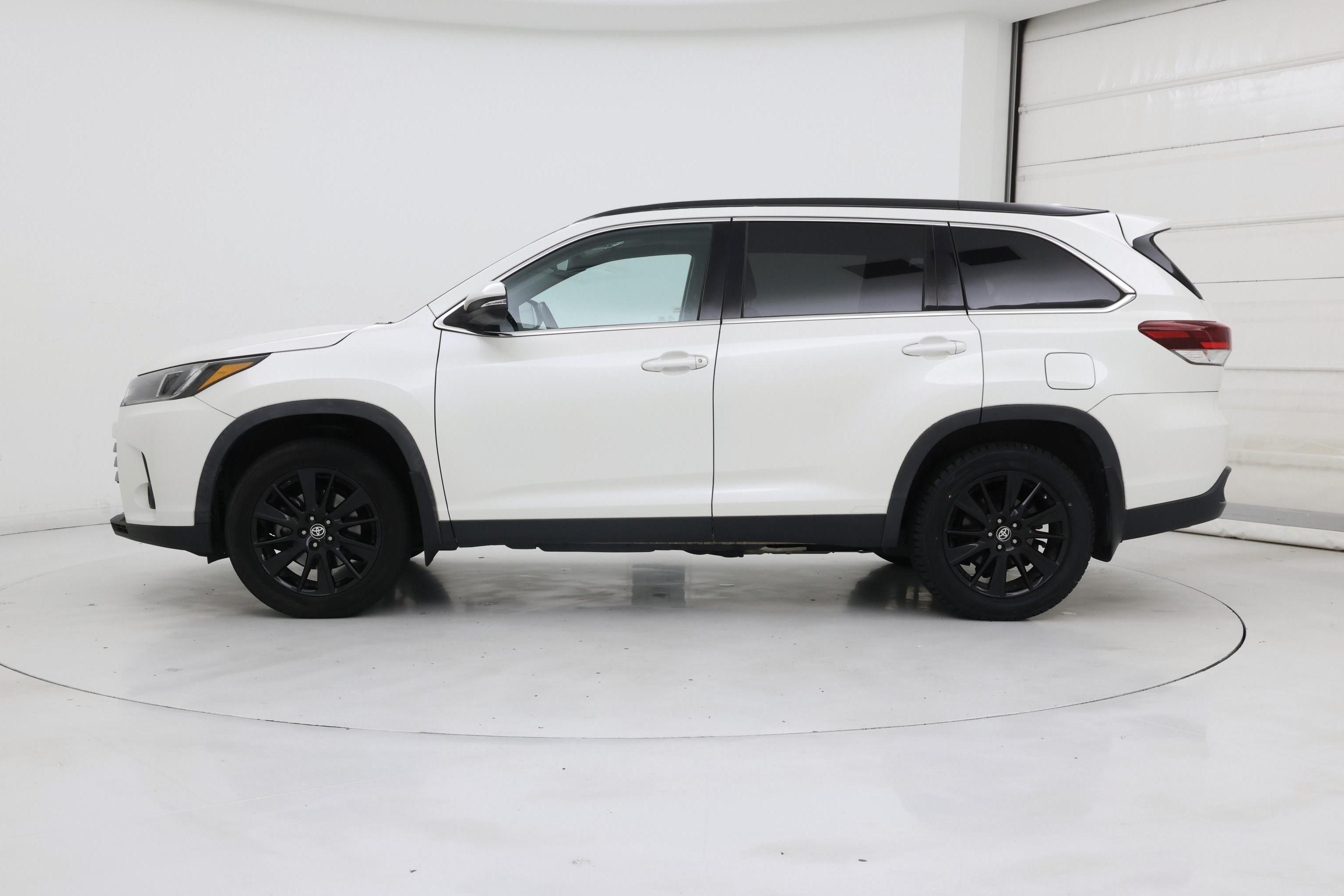 Thumbnail: 2019 Toyota Highlander - 3