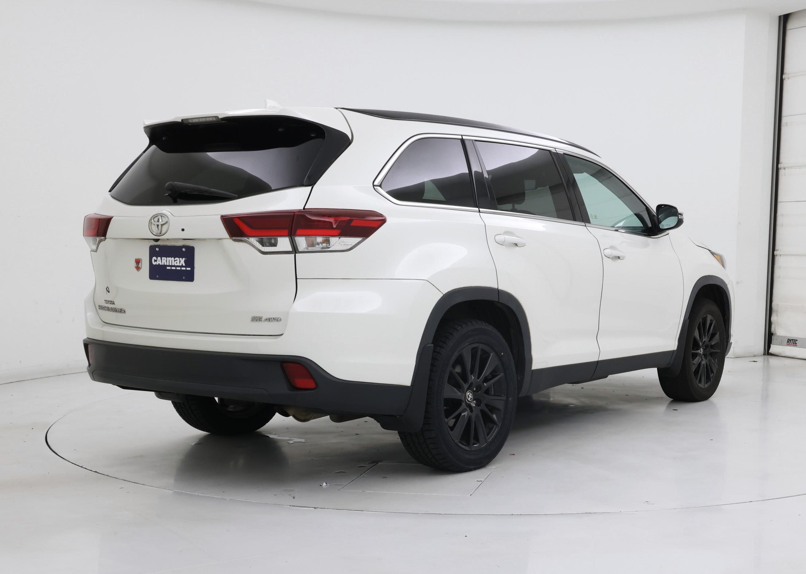 Thumbnail: 2019 Toyota Highlander - 8