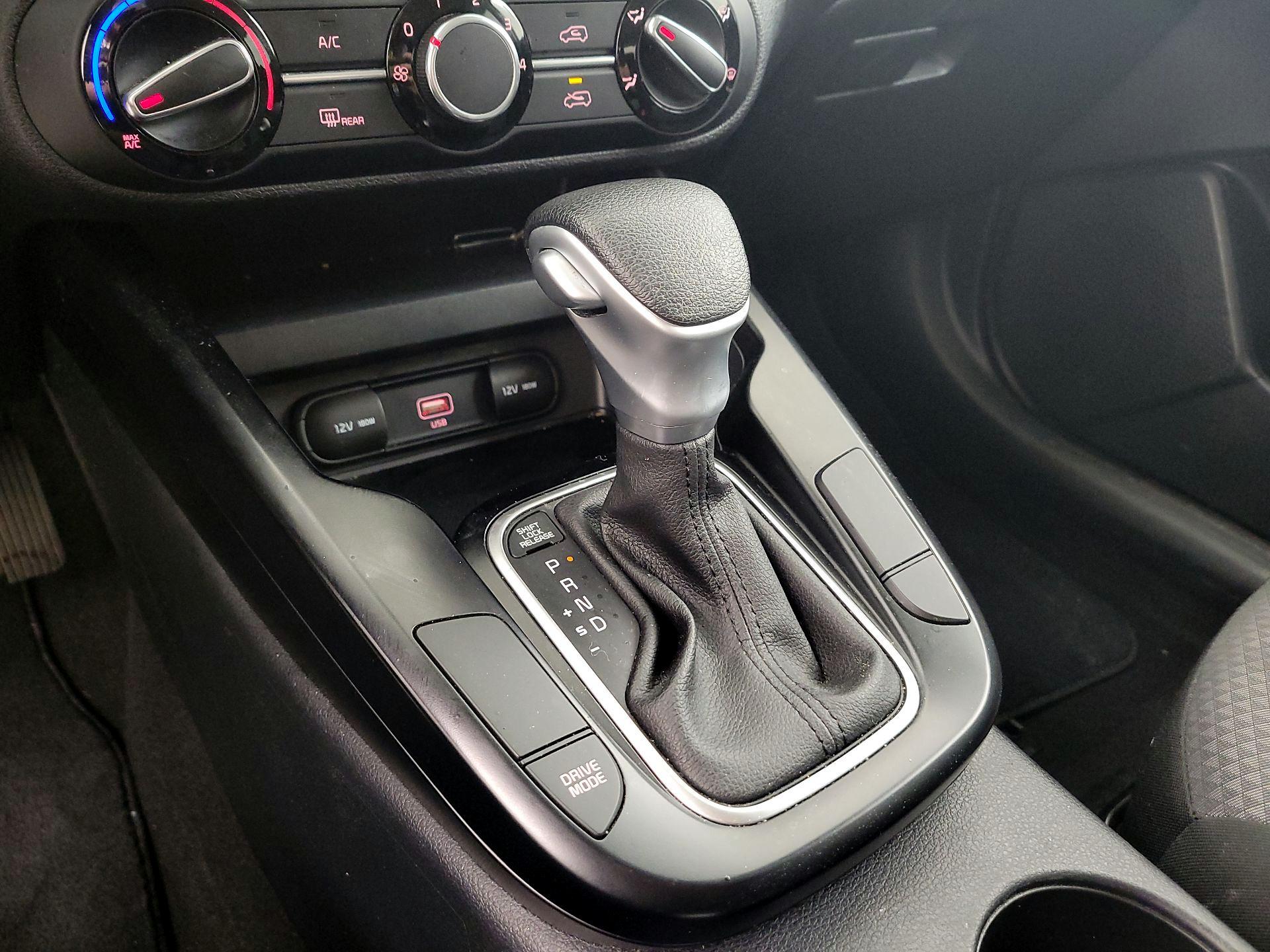 Thumbnail: 2020 Kia Soul - 16