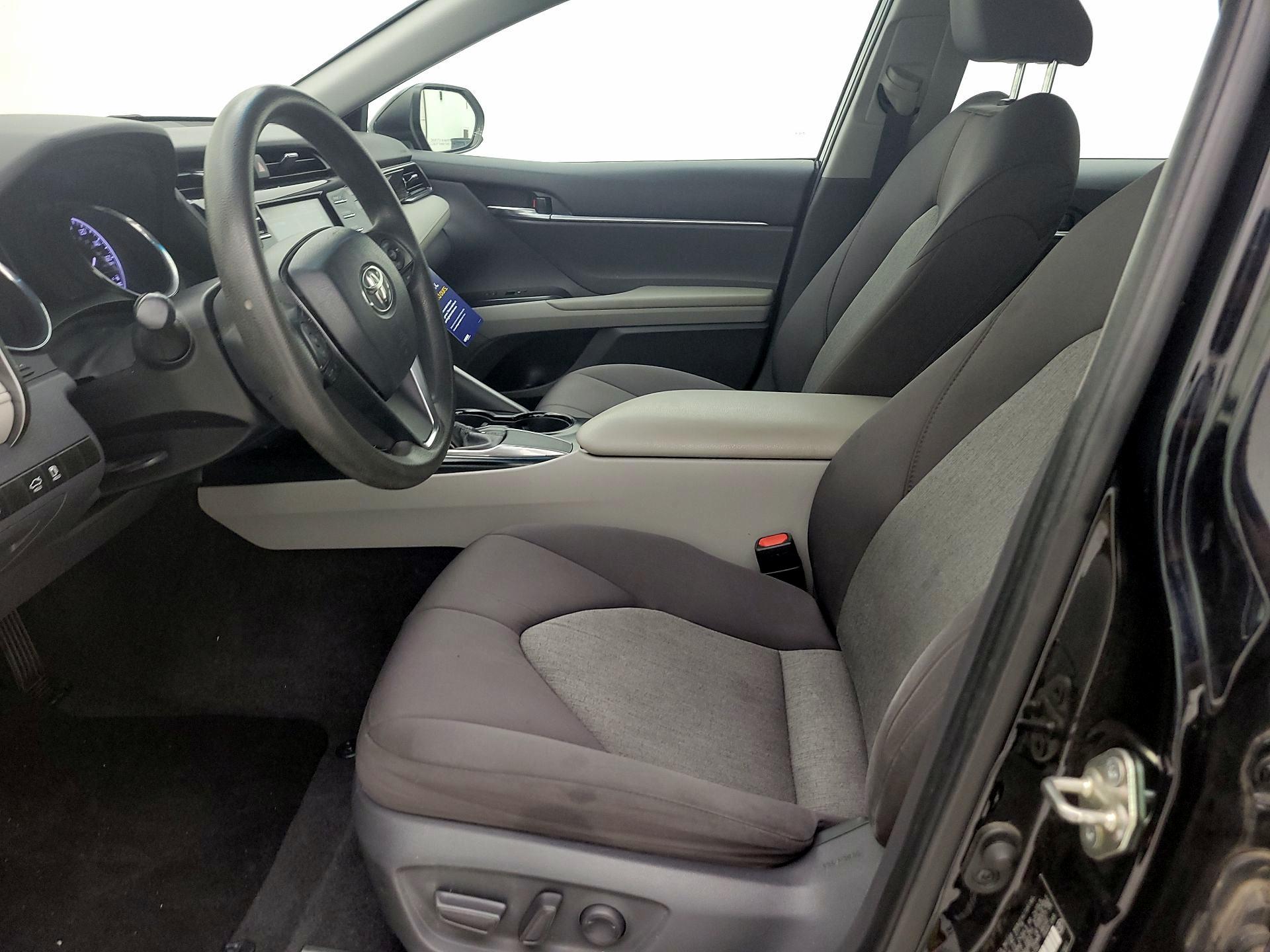 Thumbnail: 2019 Toyota Camry - 11